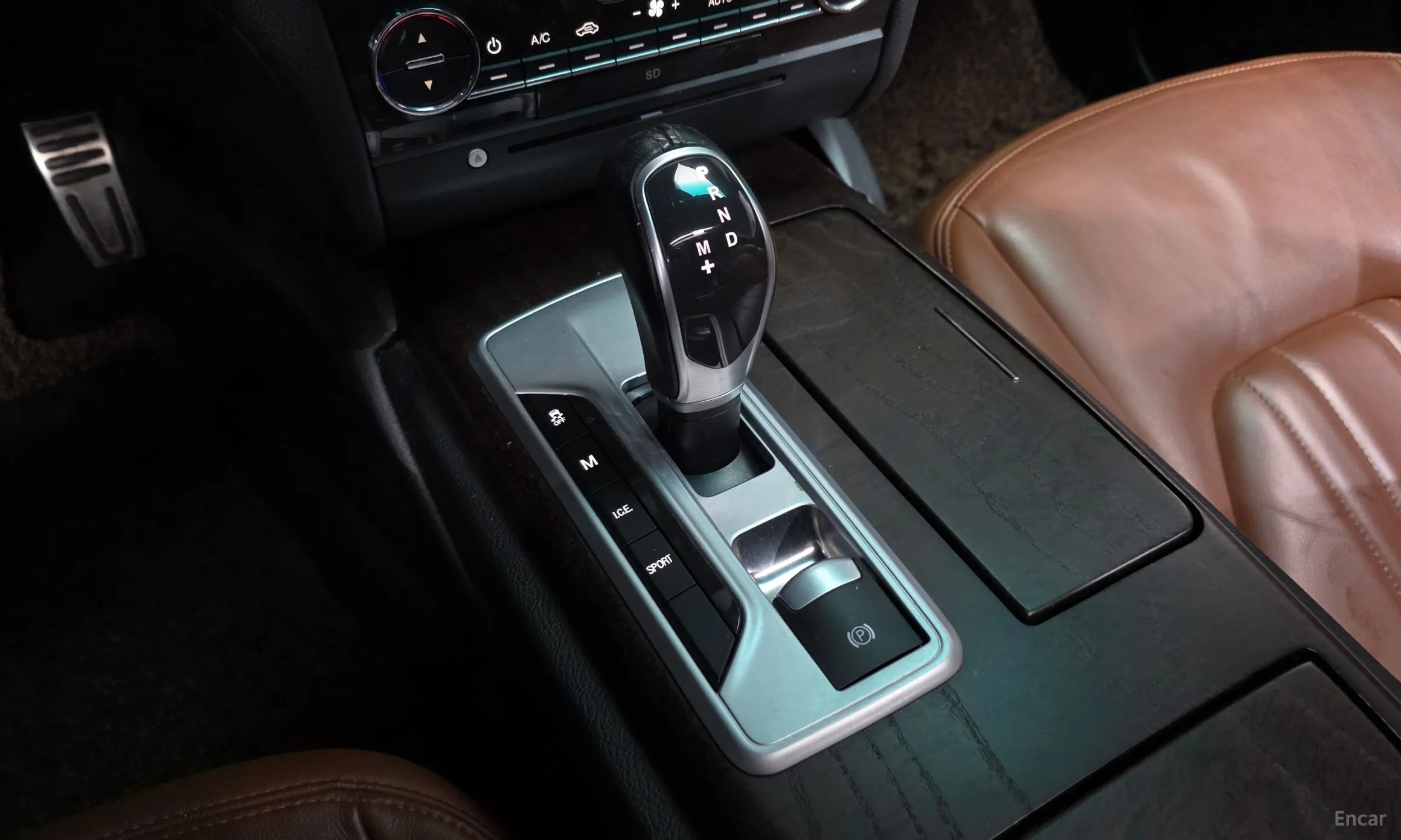 Maserati Ghibli превью 9