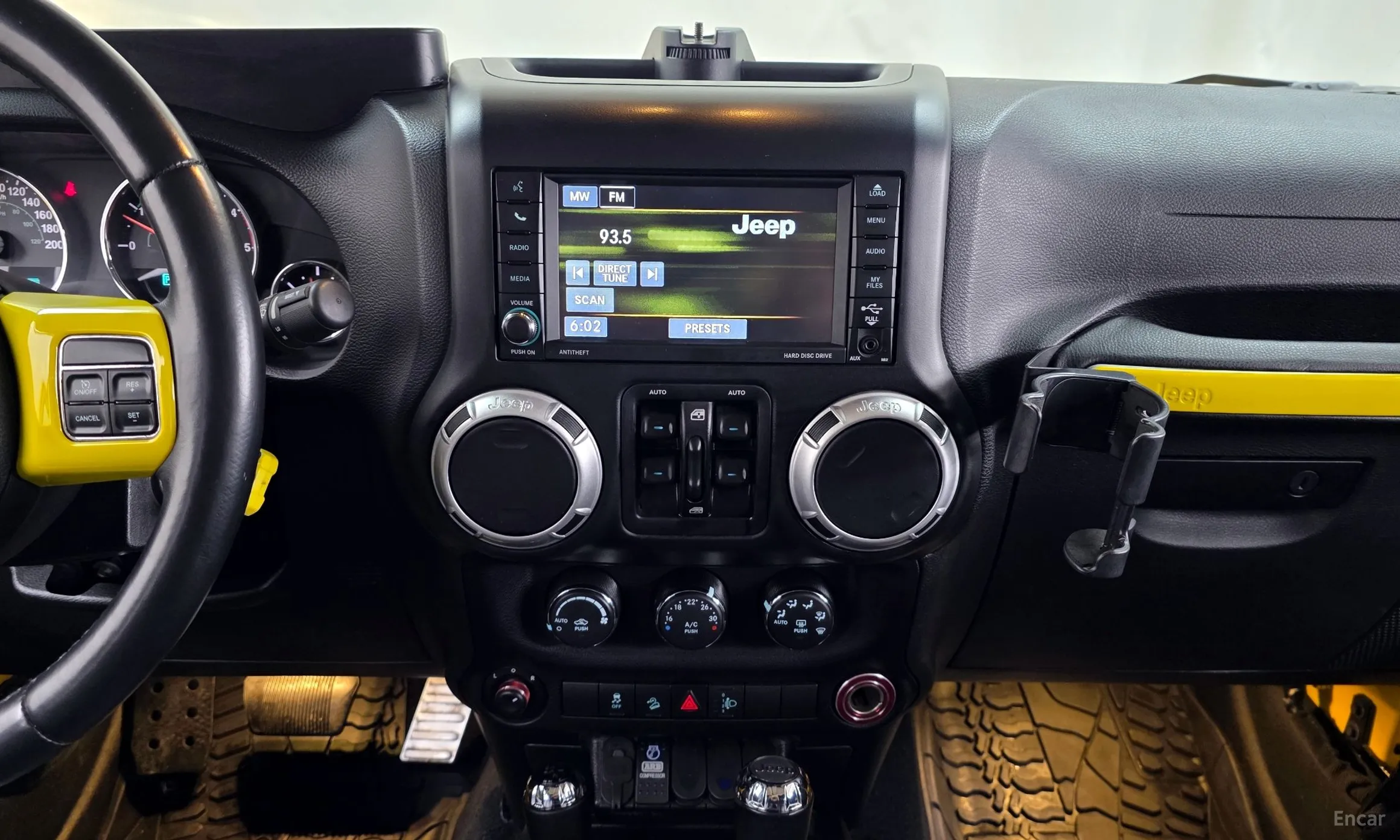 Jeep Wrangler (JK) превью 14