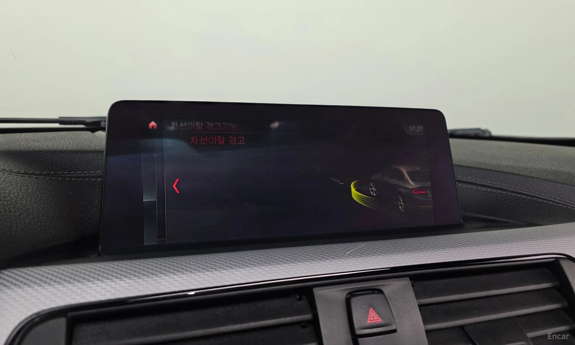 BMW 3 Series (F30) превью 16