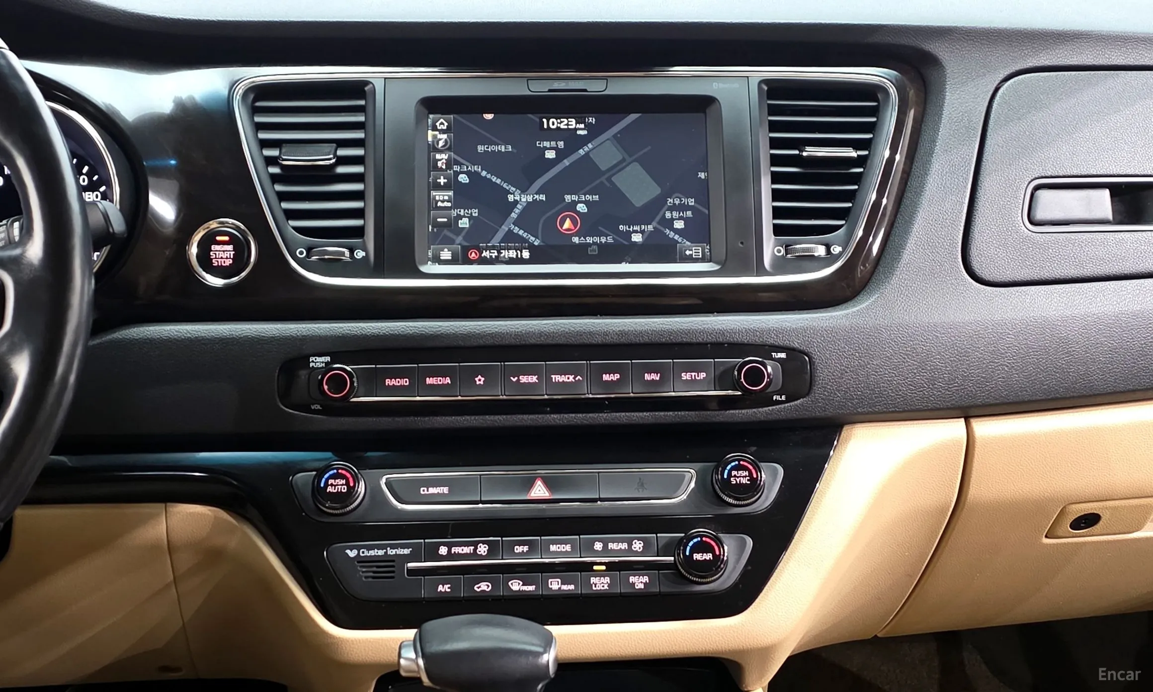 Kia Carnival превью 14