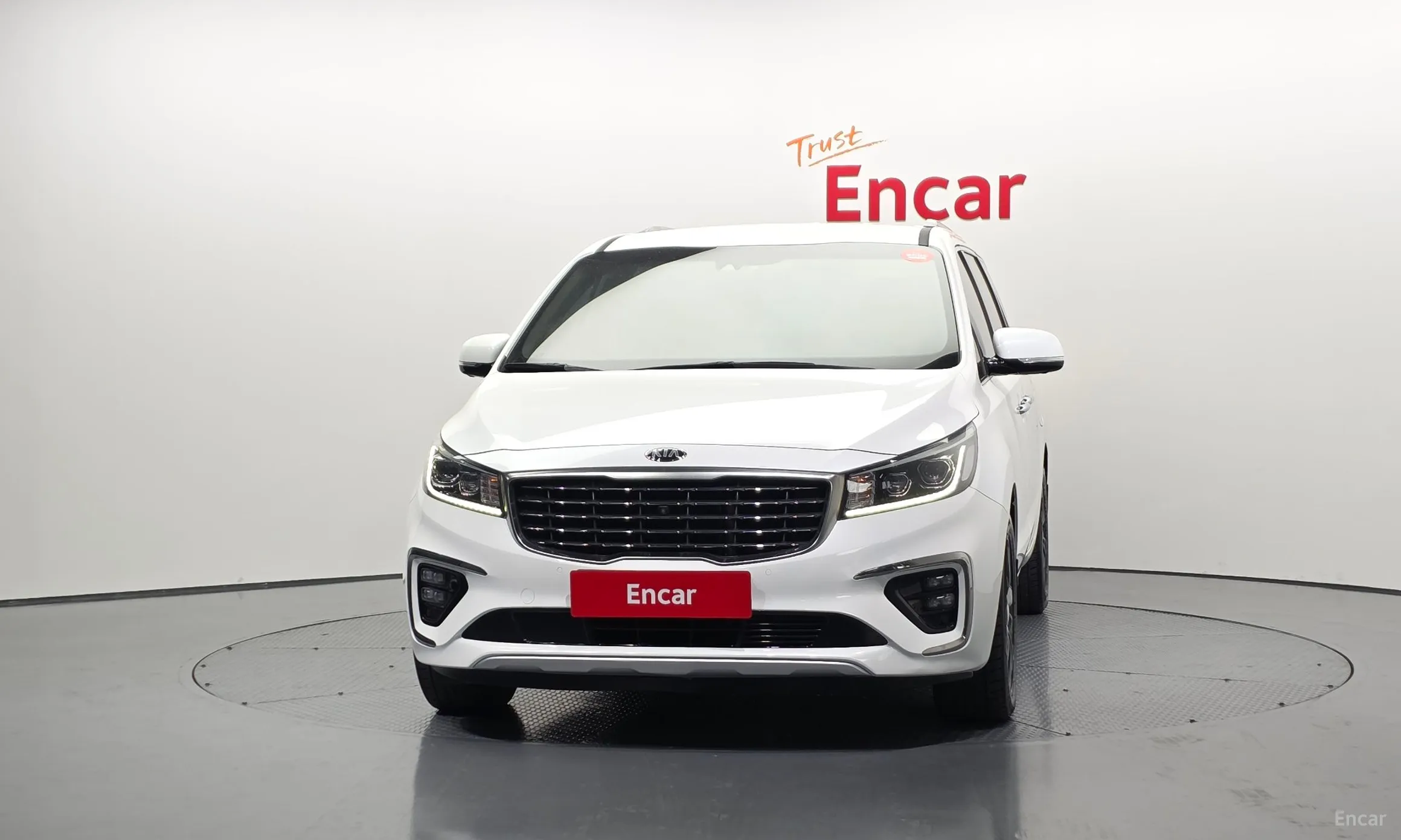 Kia Carnival превью 3