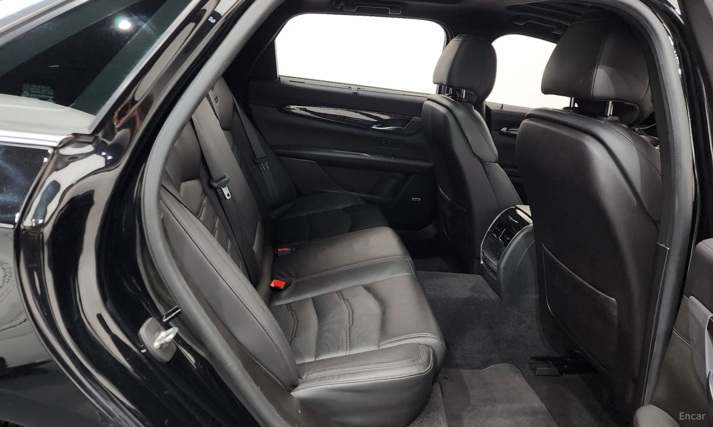 Cadillac CT6 превью 12