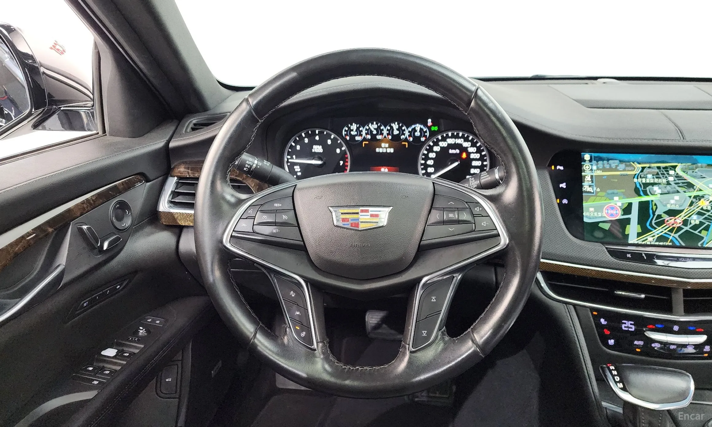 Cadillac CT6 превью 13