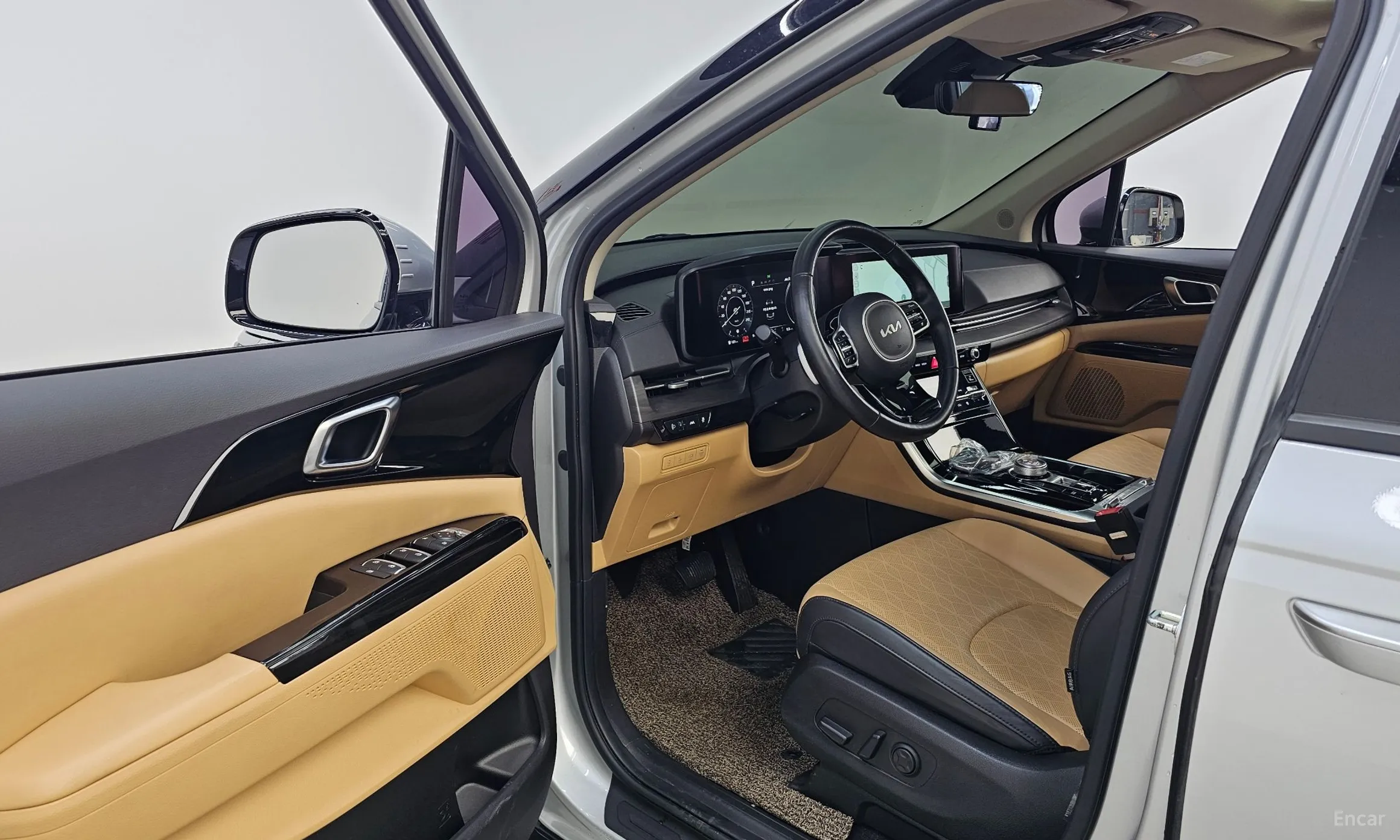 Kia Carnival Gen 4 превью 10