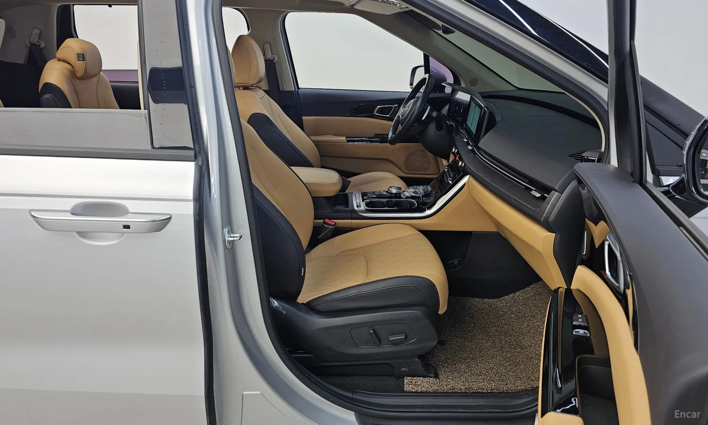 Kia Carnival Gen 4 превью 11