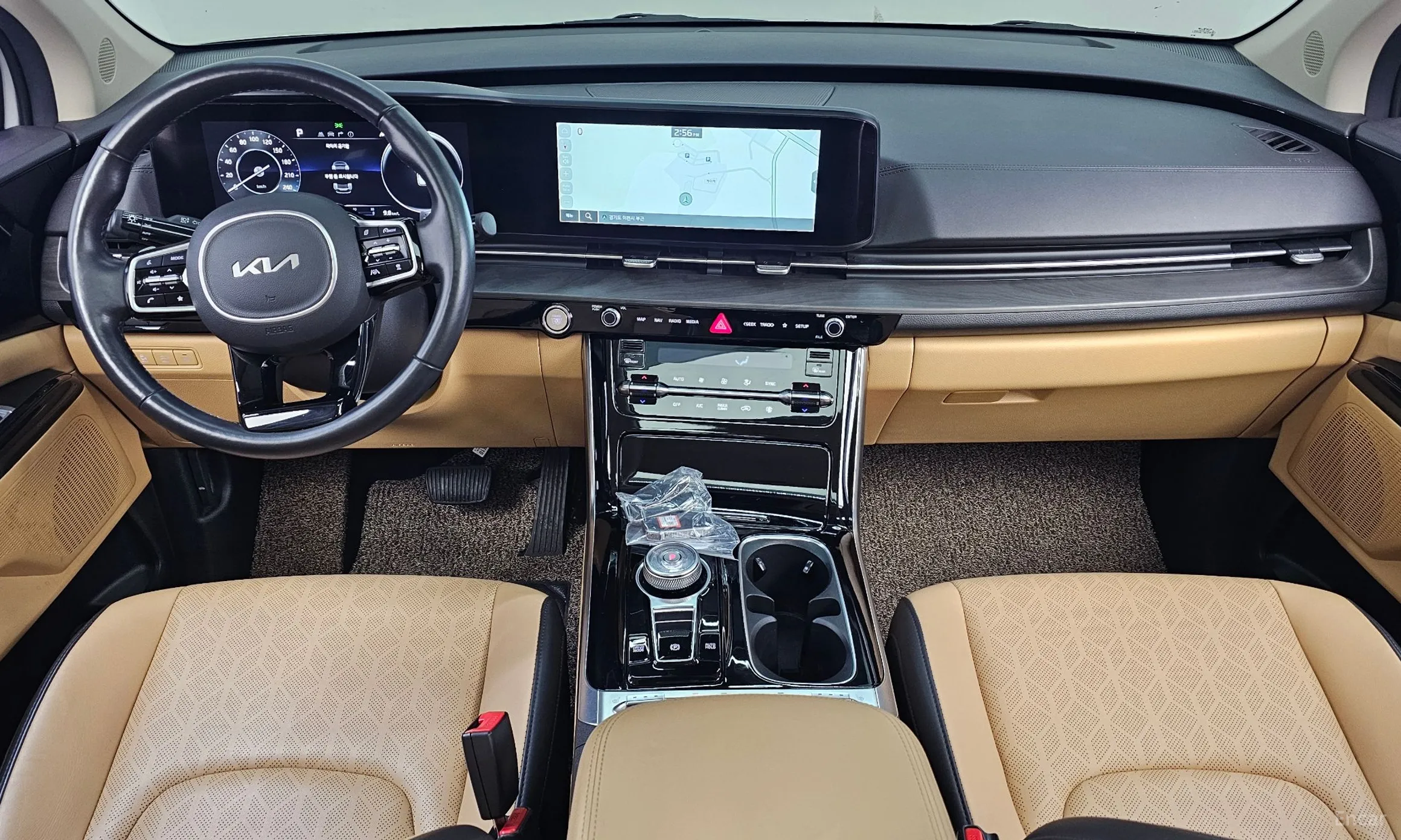Kia Carnival Gen 4 превью 7