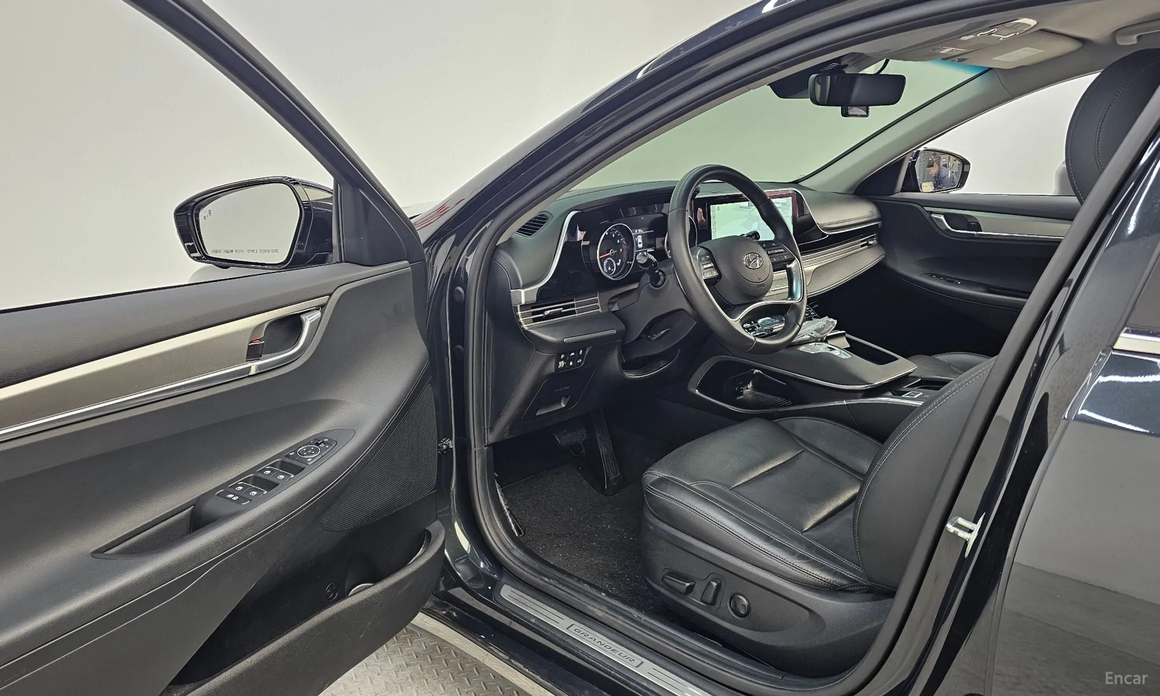 Hyundai Grandeur IG превью 10