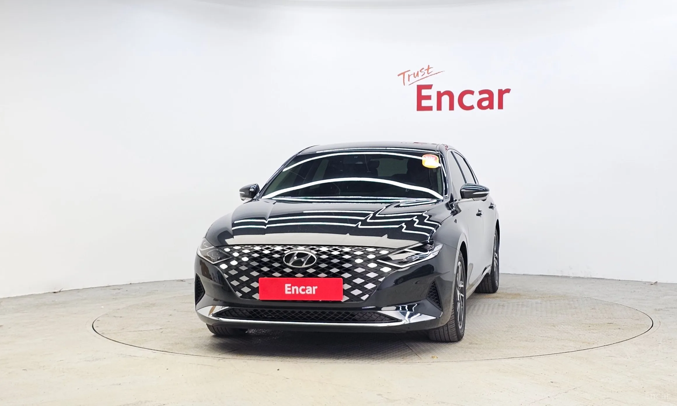 Hyundai Grandeur IG превью 3