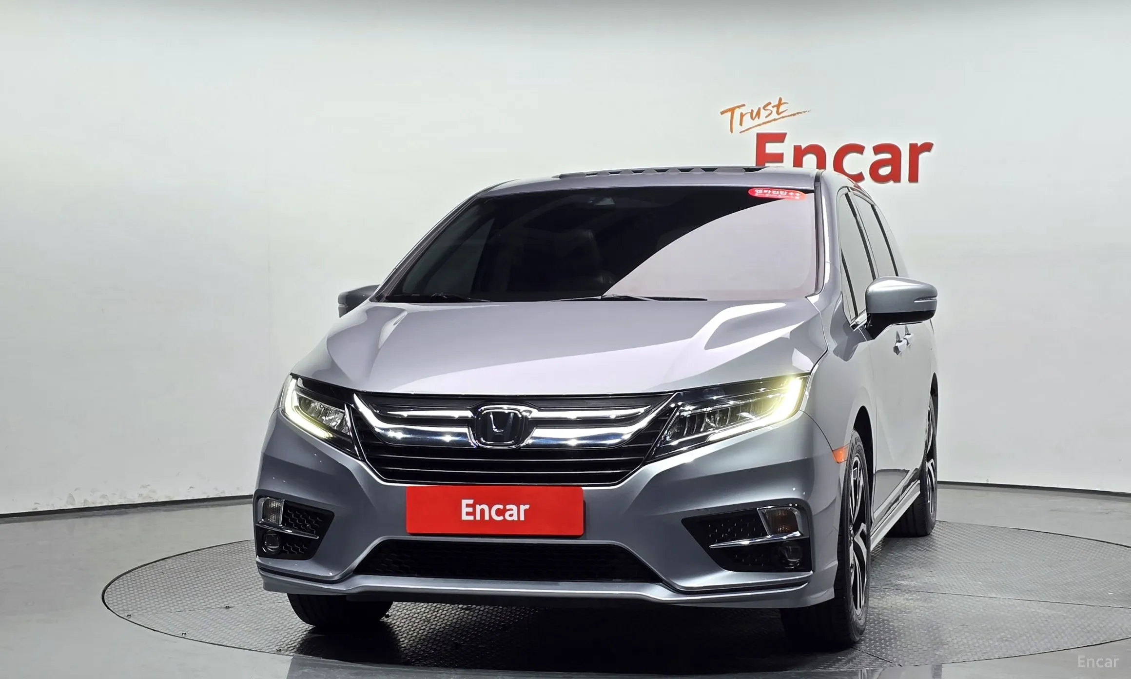 Honda Odyssey превью 3