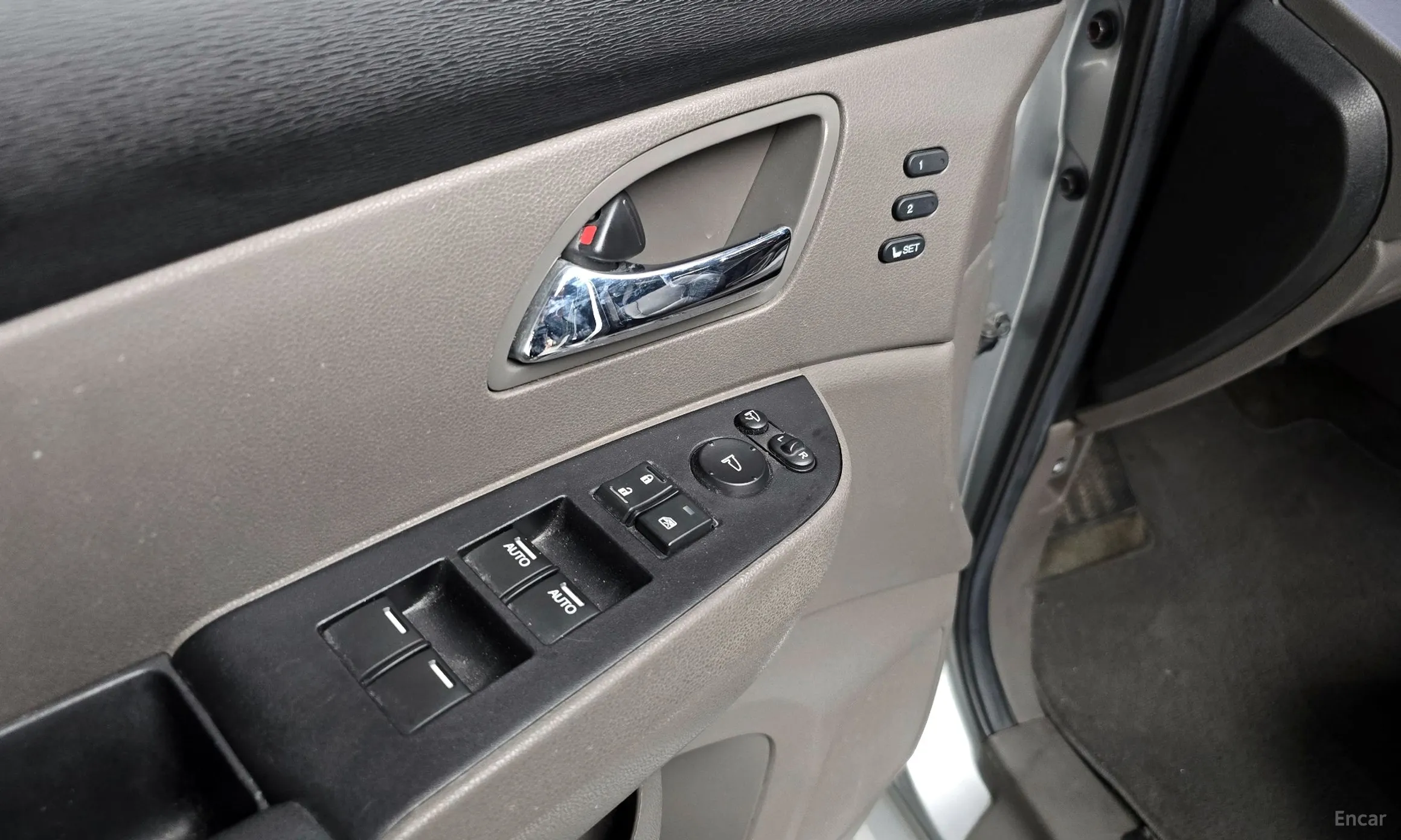 Honda Odyssey превью 18