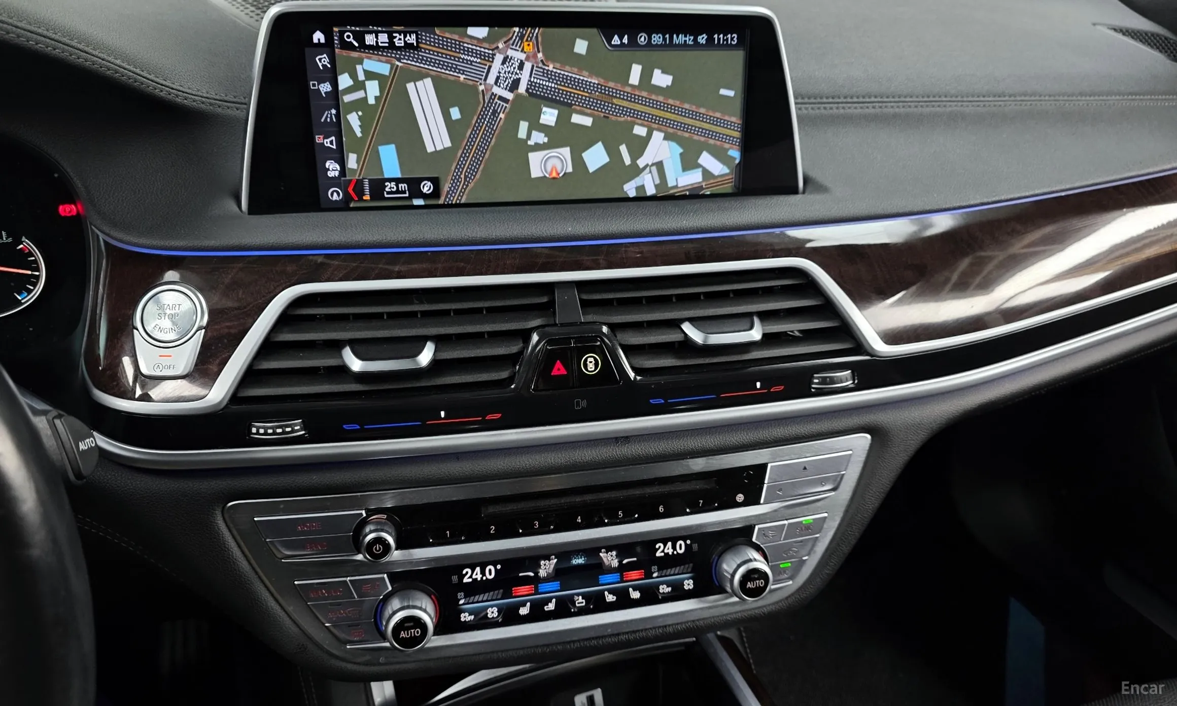 BMW 7 Series (G11) превью 14