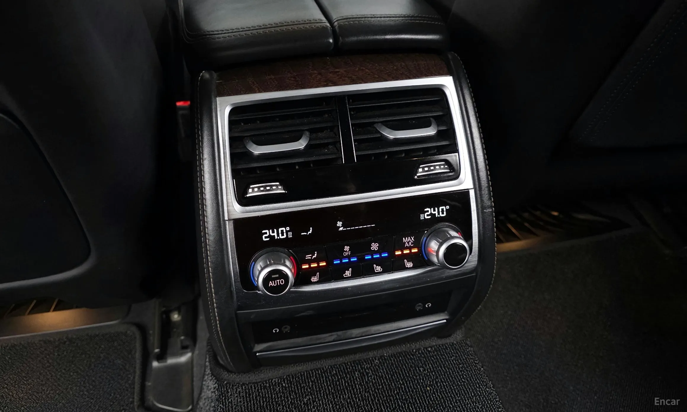 BMW 7 Series (G11) превью 18
