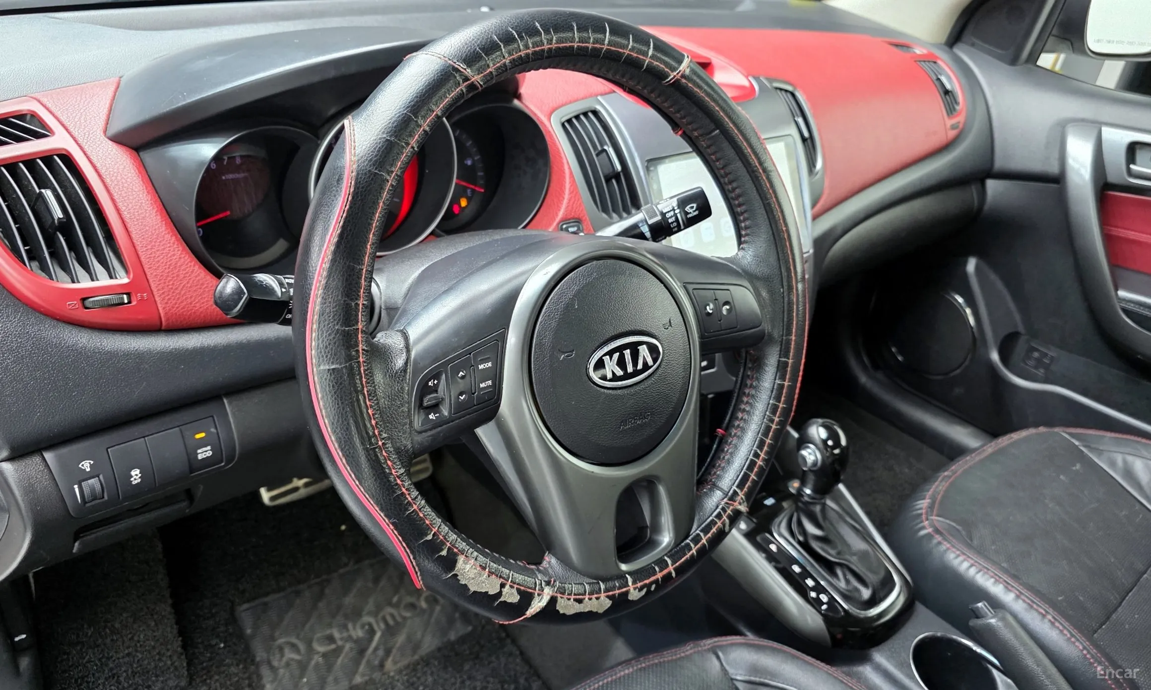 Kia Forte Coop превью 13