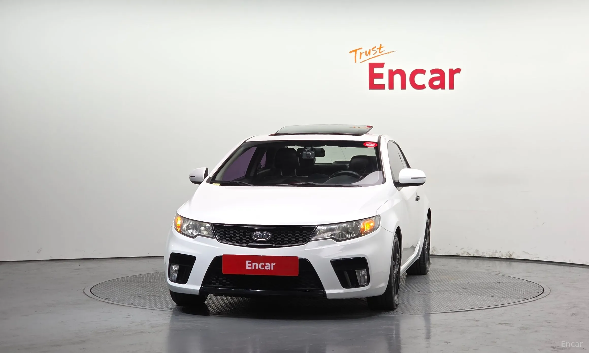Kia Forte Coop превью 3