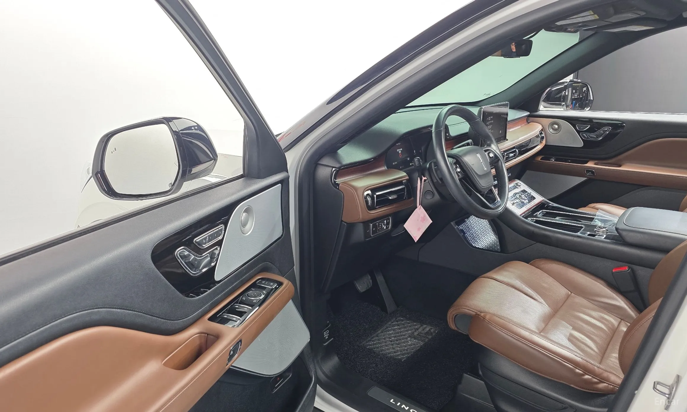 Lincoln Aviator 2nd Generation превью 13
