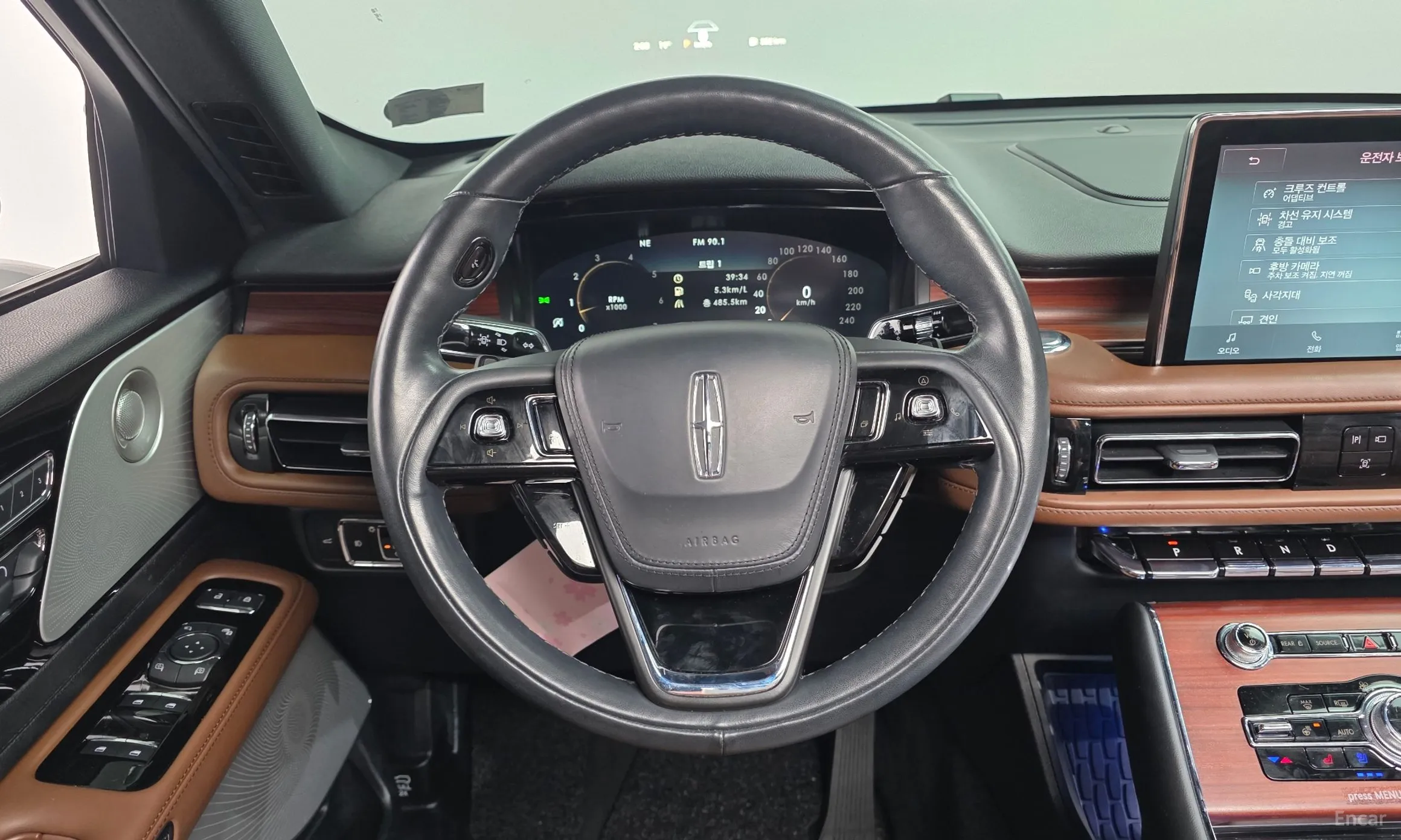 Lincoln Aviator 2nd Generation превью 14