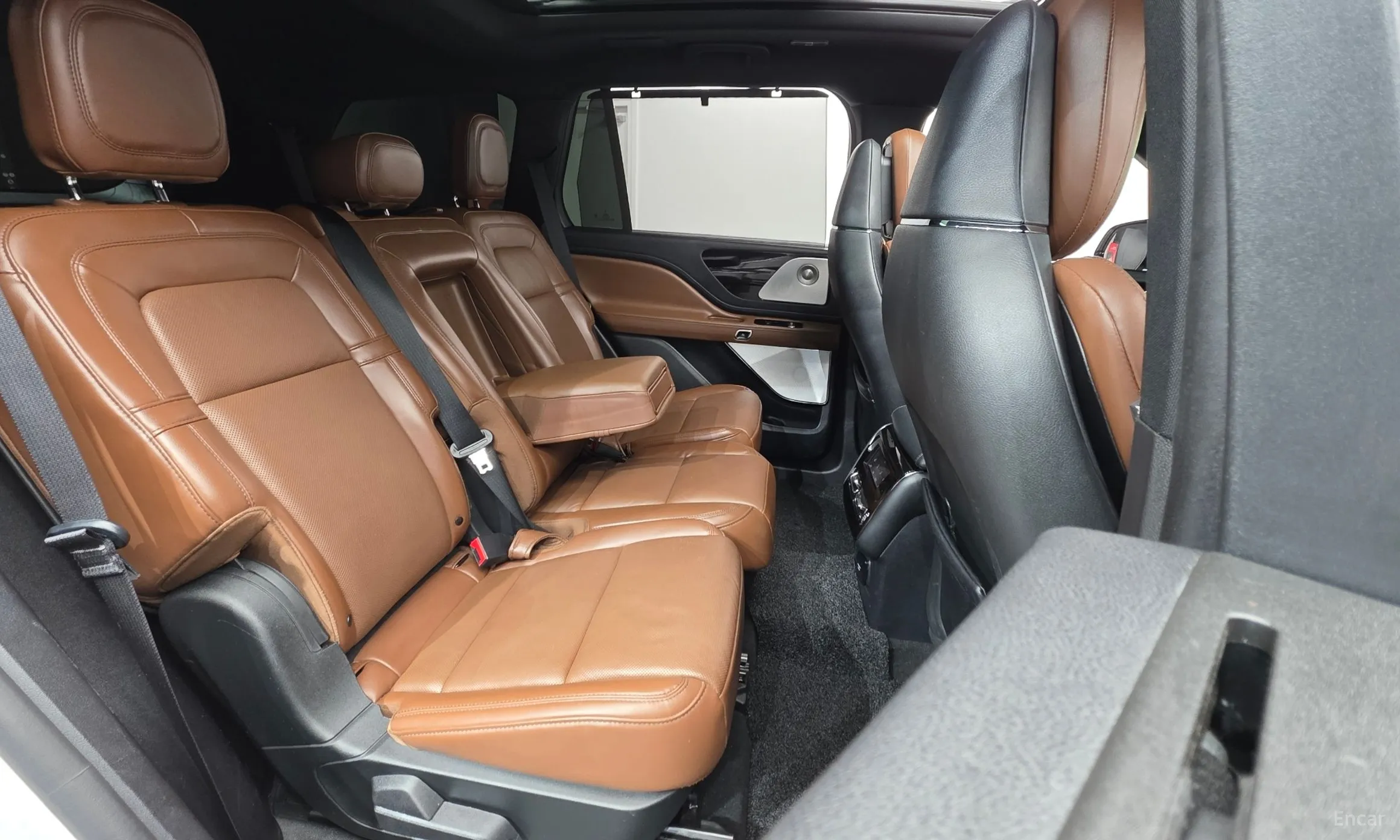 Lincoln Aviator 2nd Generation превью 18