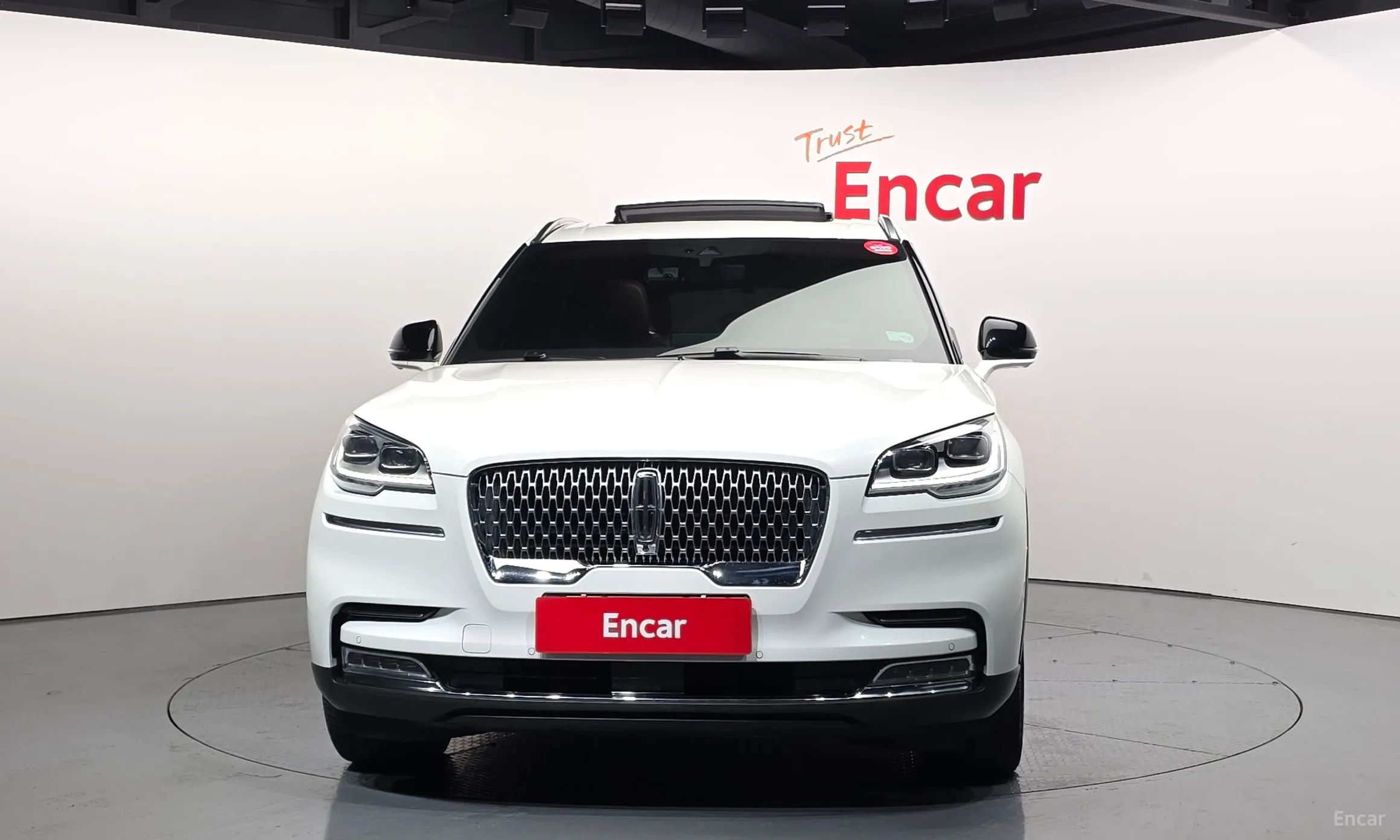 Lincoln Aviator 2nd Generation превью 3