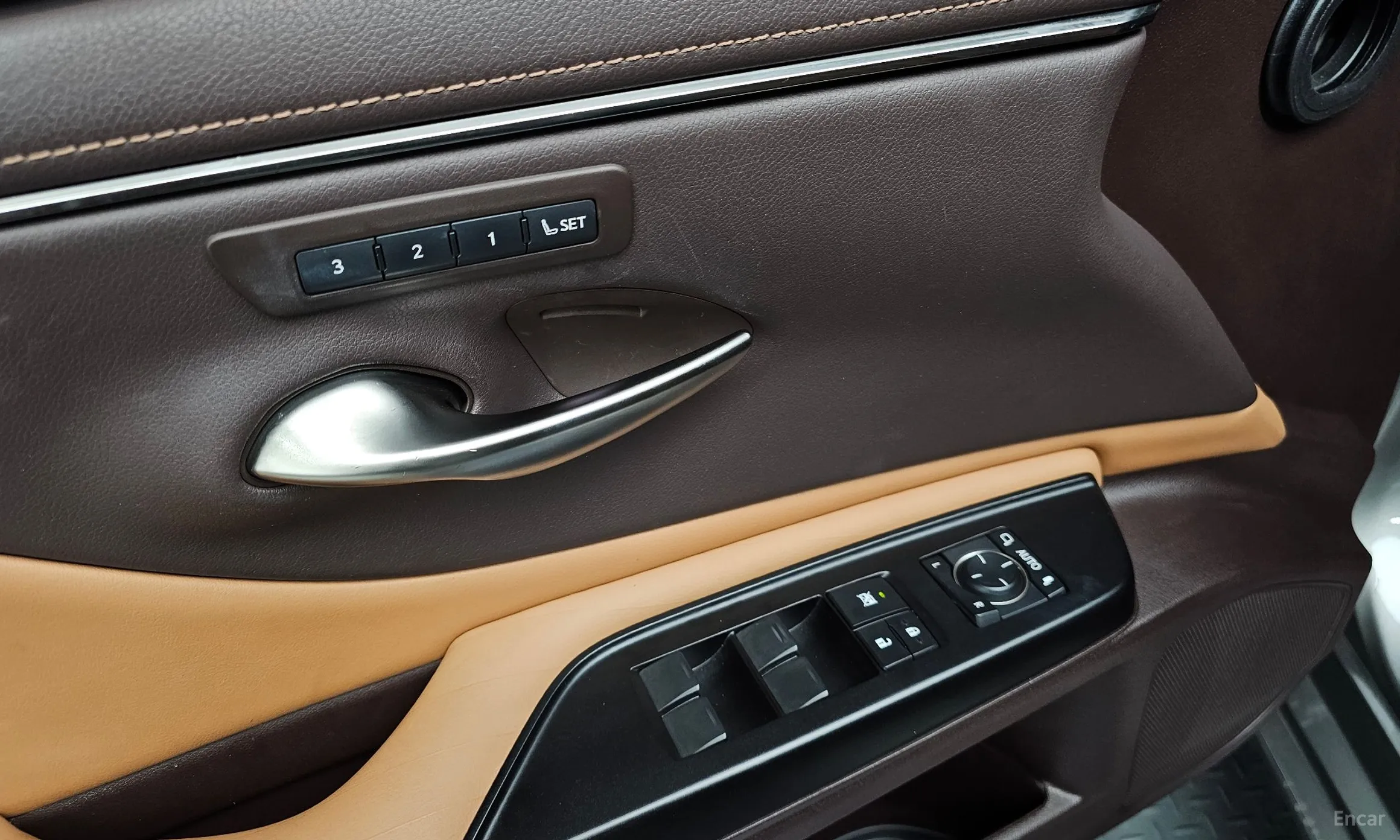 Lexus ES300h 7th Generation превью 17