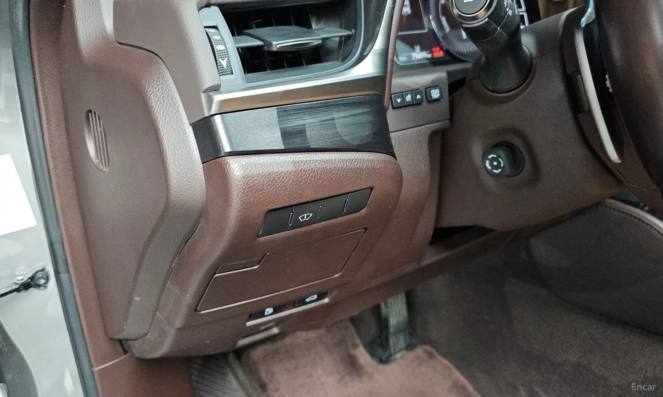 Lexus ES300h 7th Generation превью 18