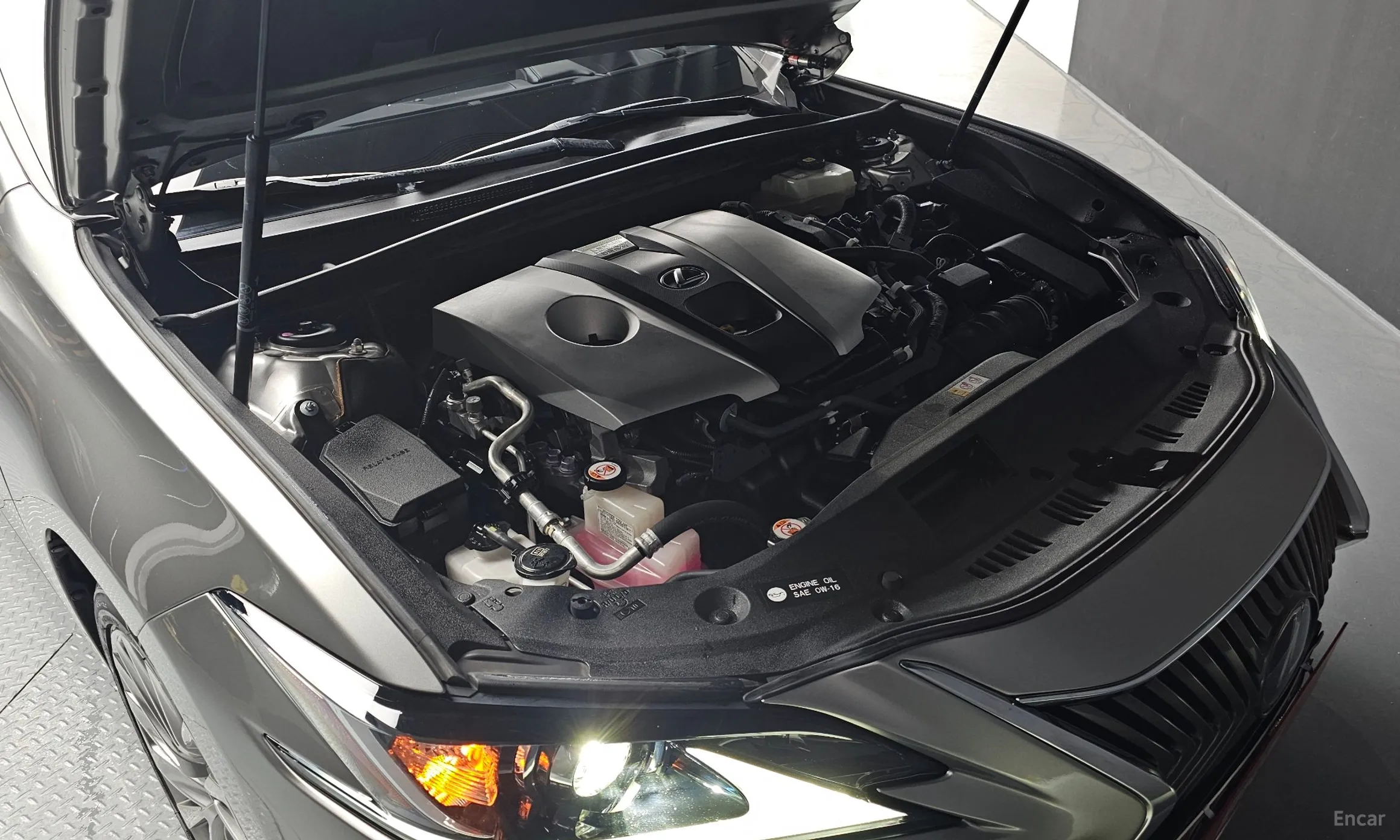 Lexus ES300h 7th Generation превью 6