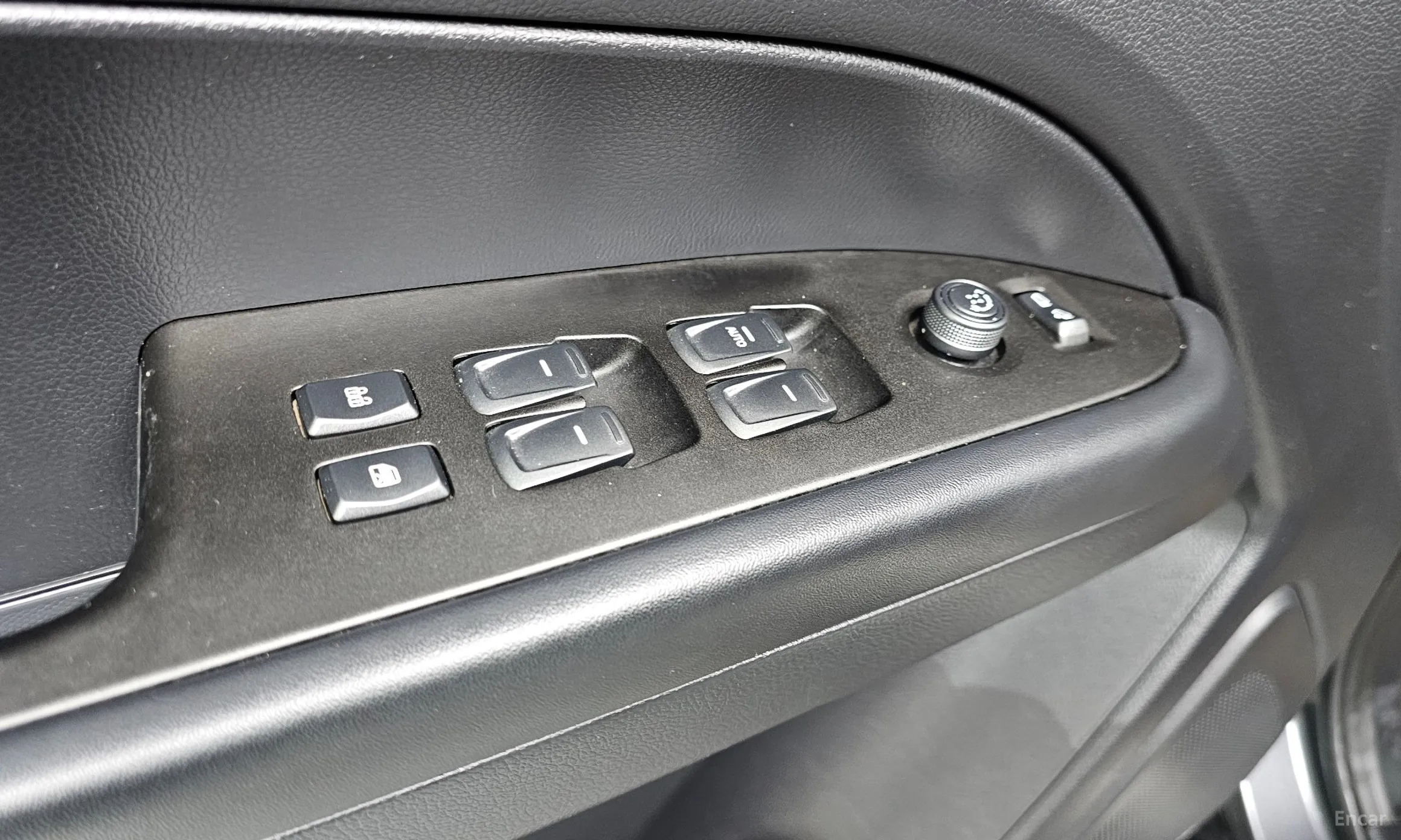 KG Mobility (SsangYong) Rexton Sports превью 18
