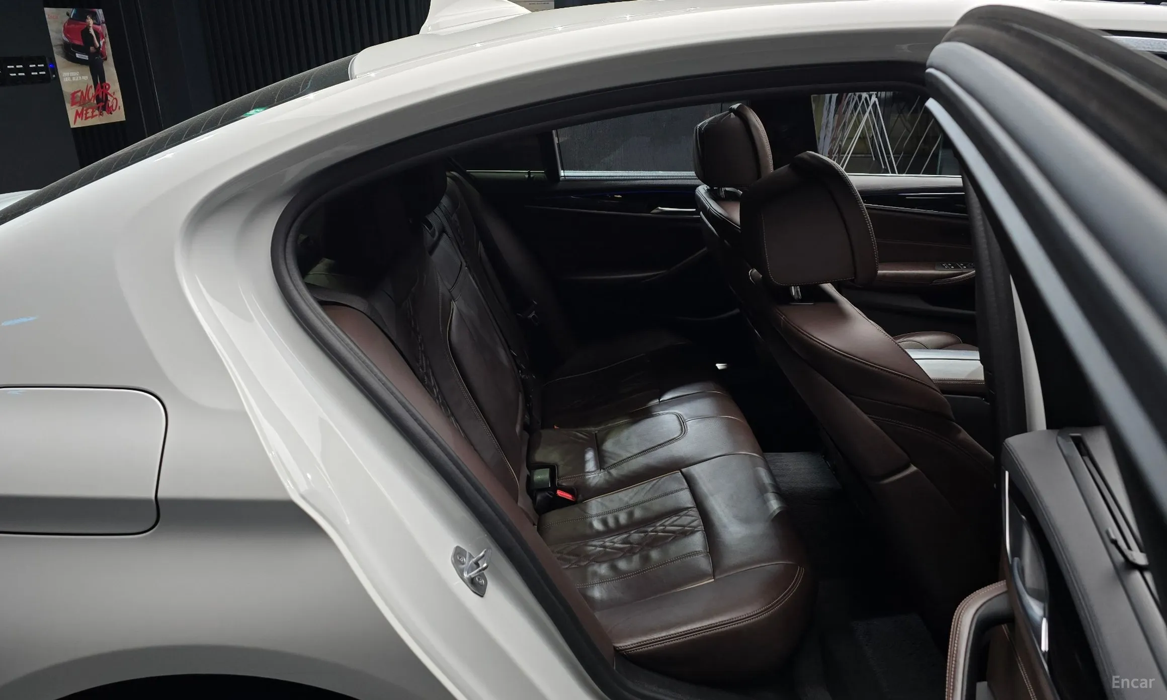 BMW 5 Series (G30) превью 12