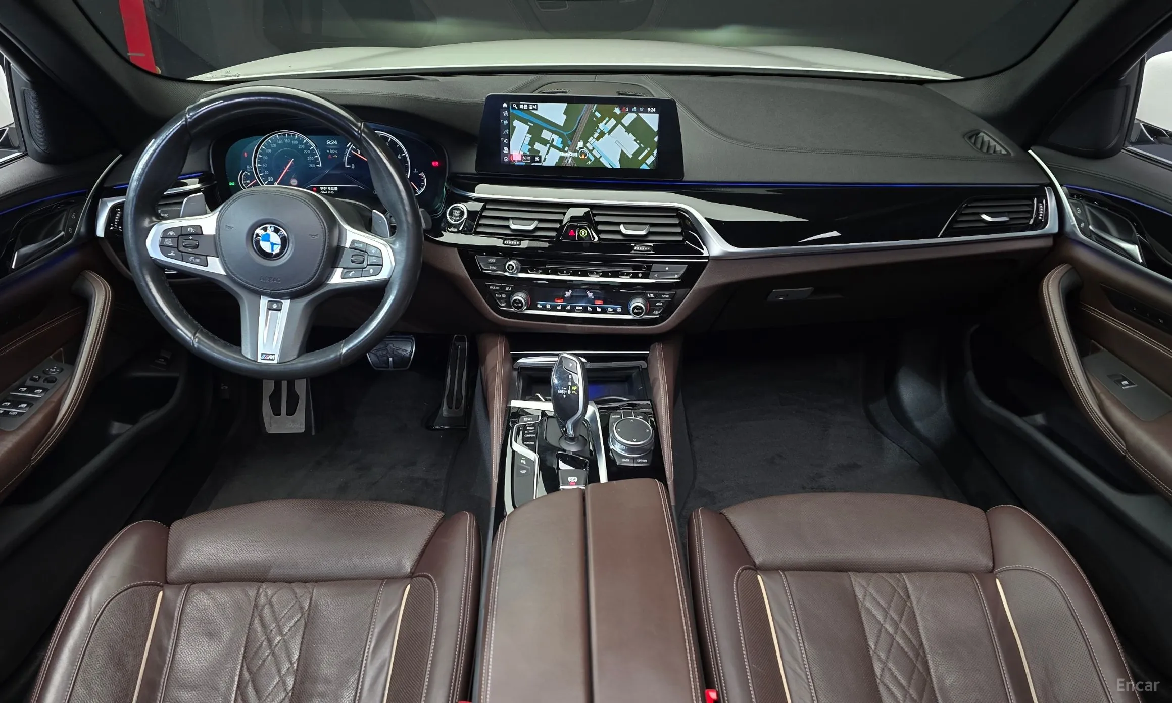 BMW 5 Series (G30) превью 7