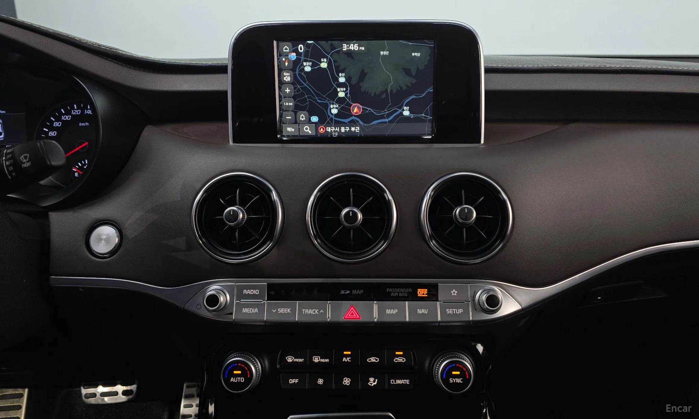 Kia Stinger превью 15