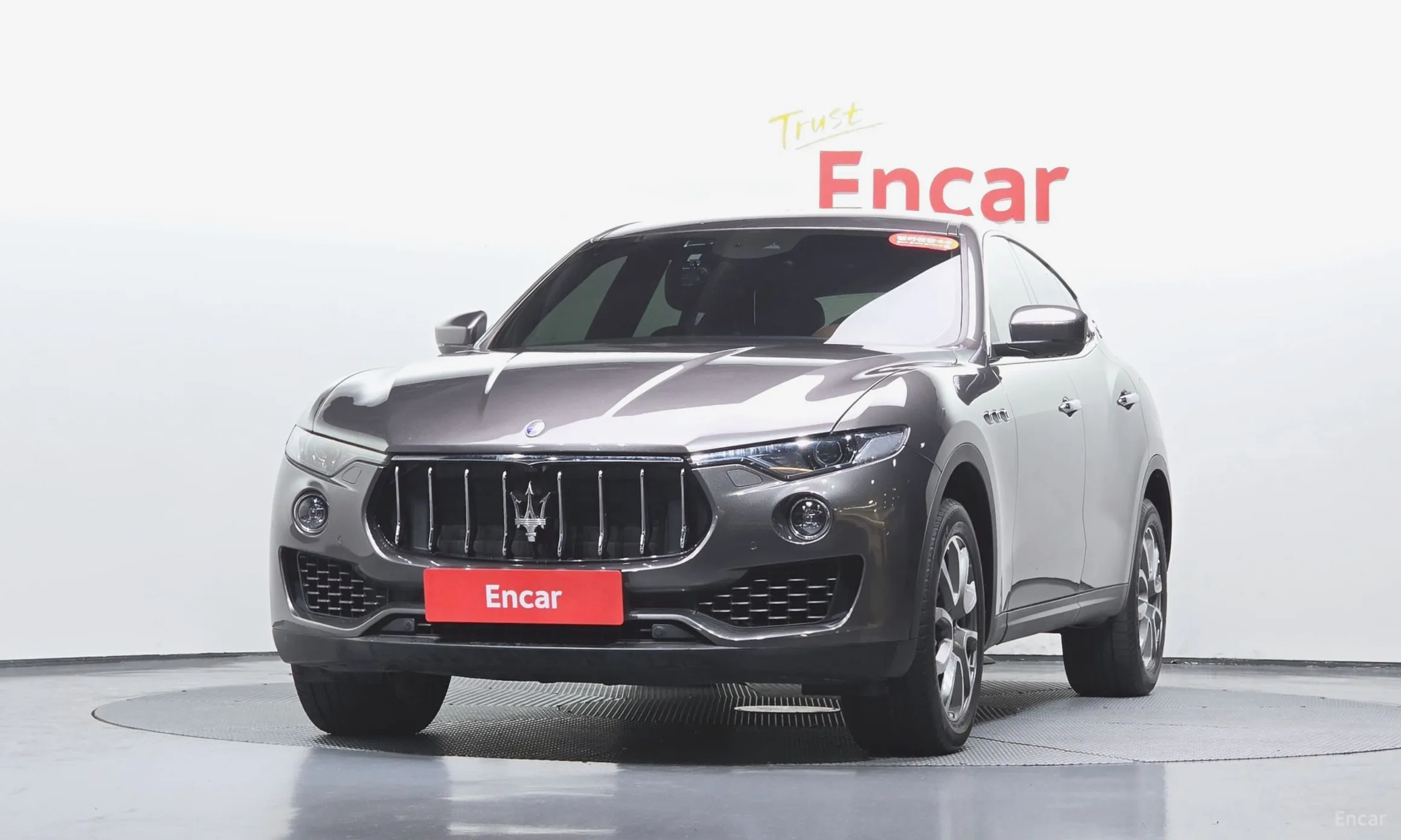 Maserati Levante превью 3