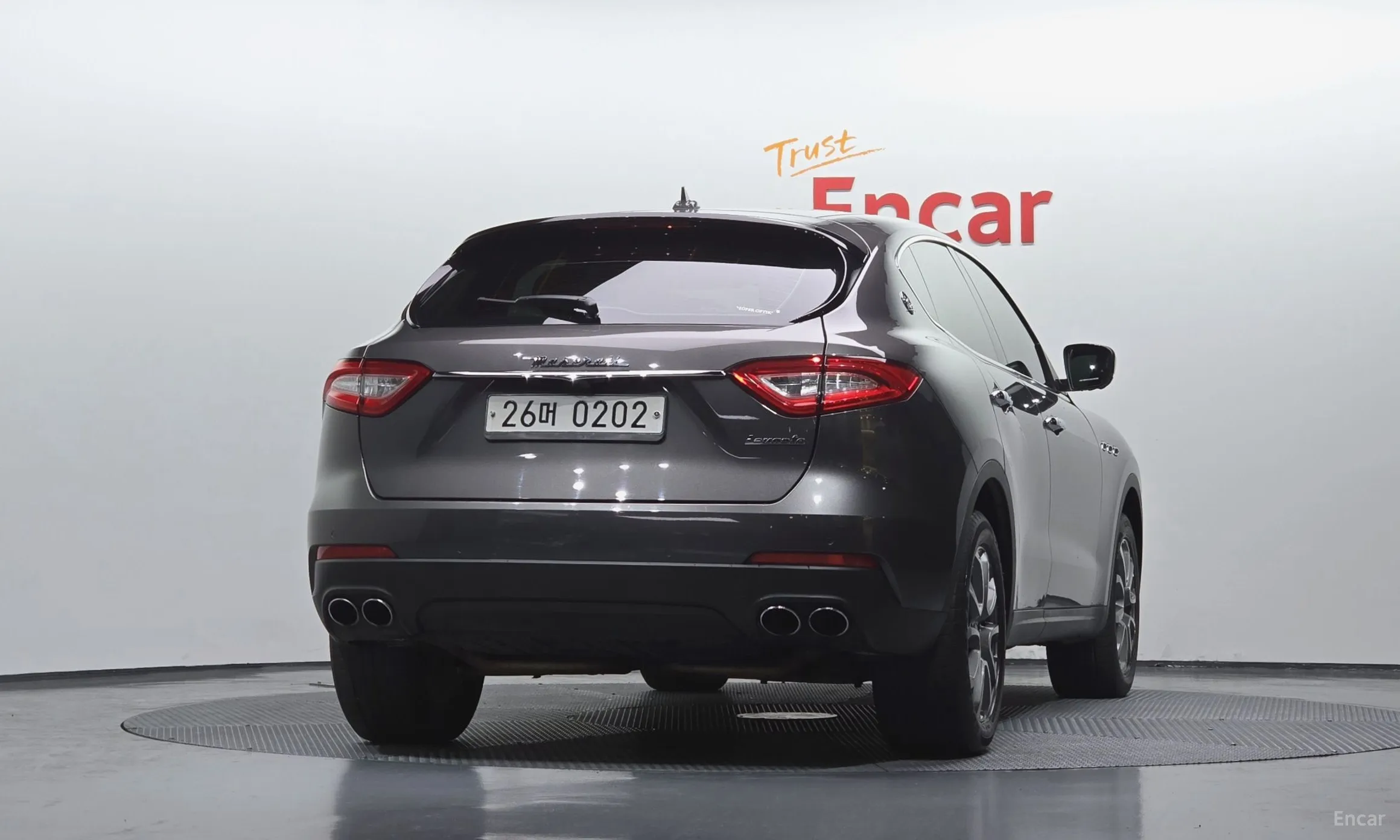 Maserati Levante превью 4