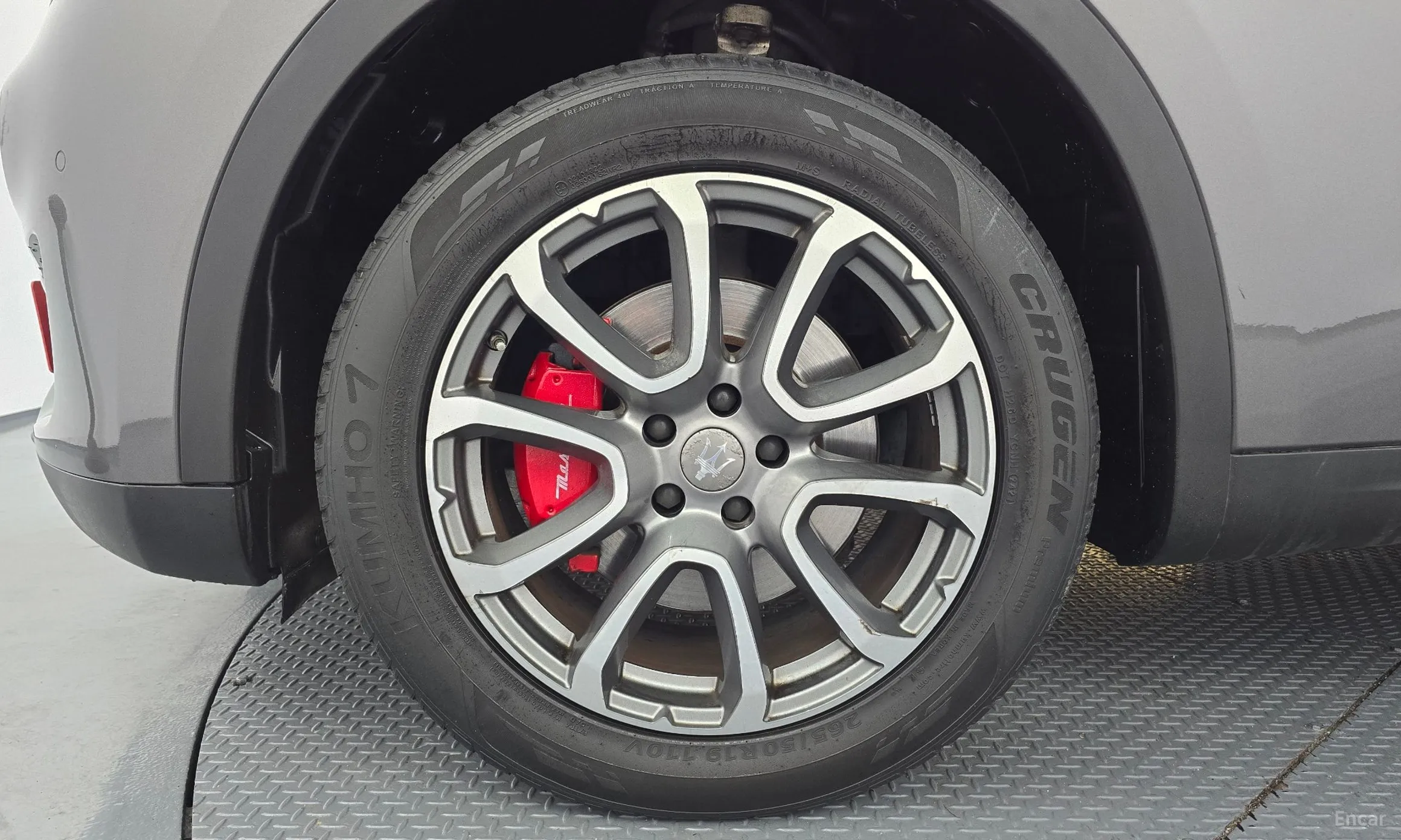 Maserati Levante превью 5