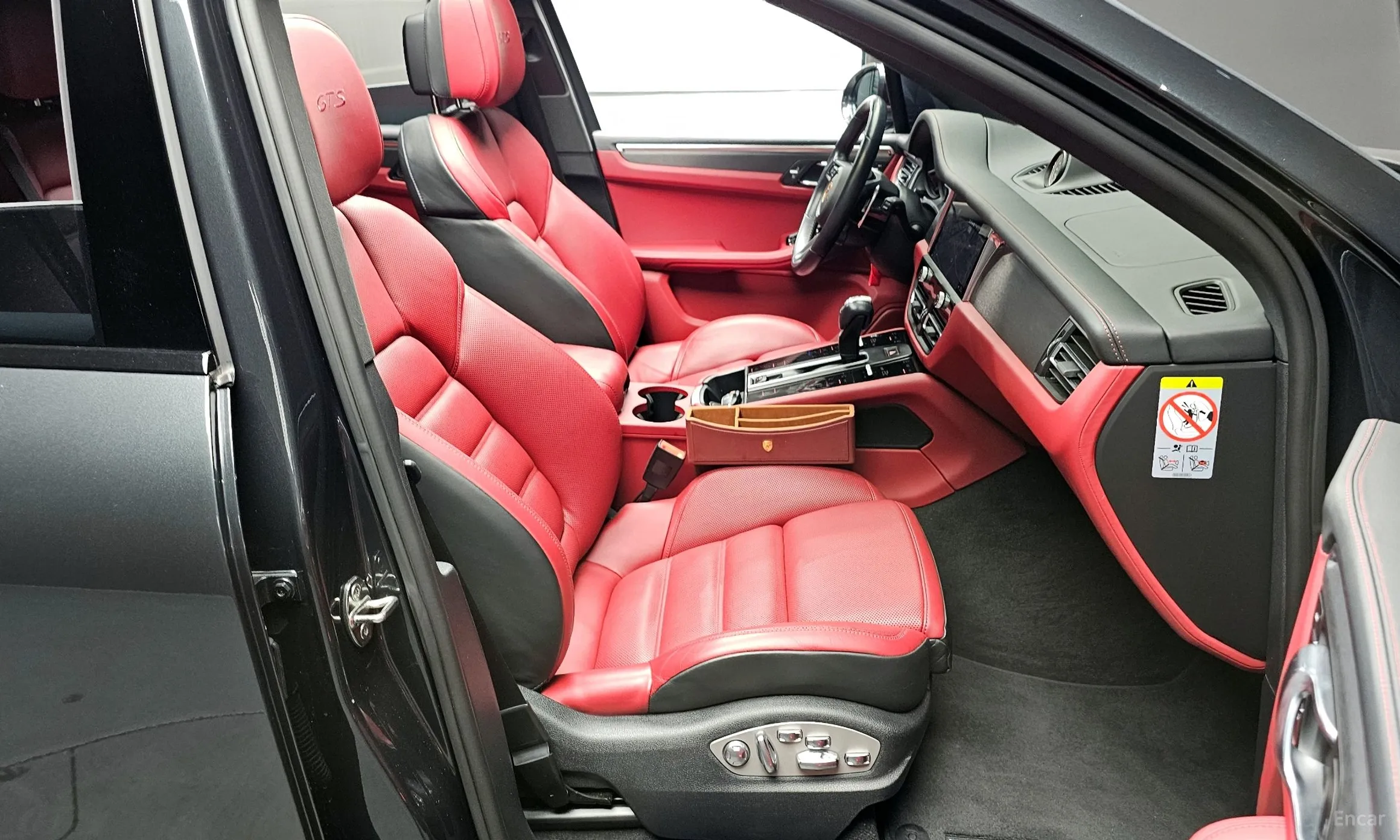 Porsche Macan превью 10