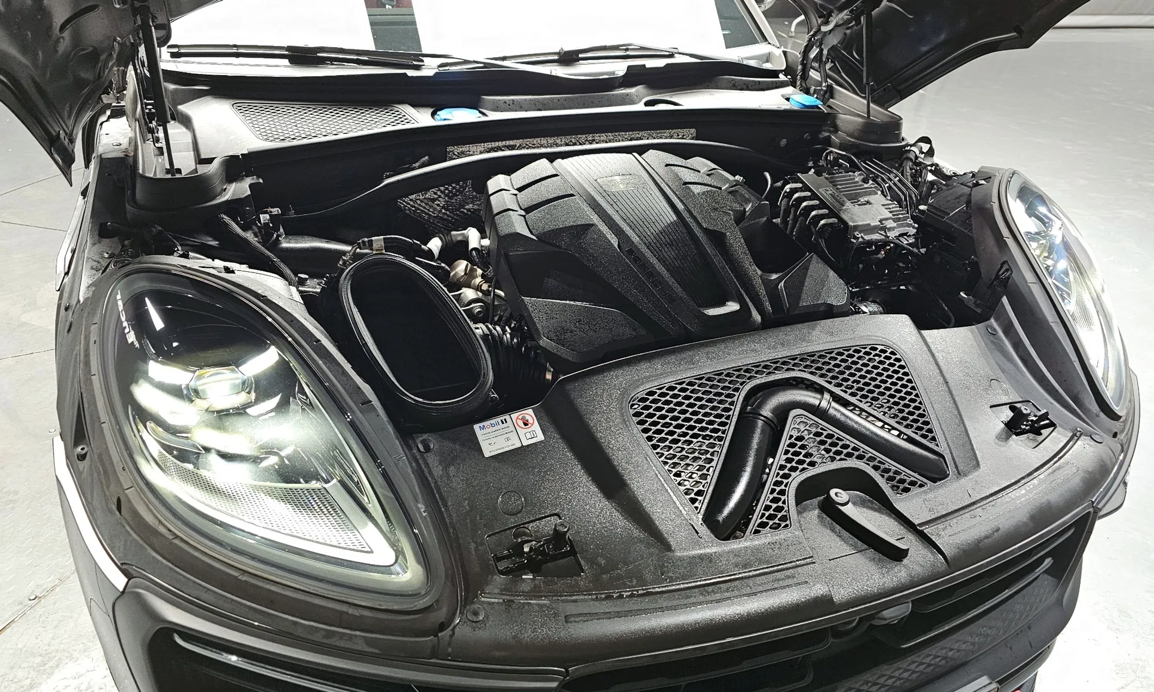 Porsche Macan превью 6