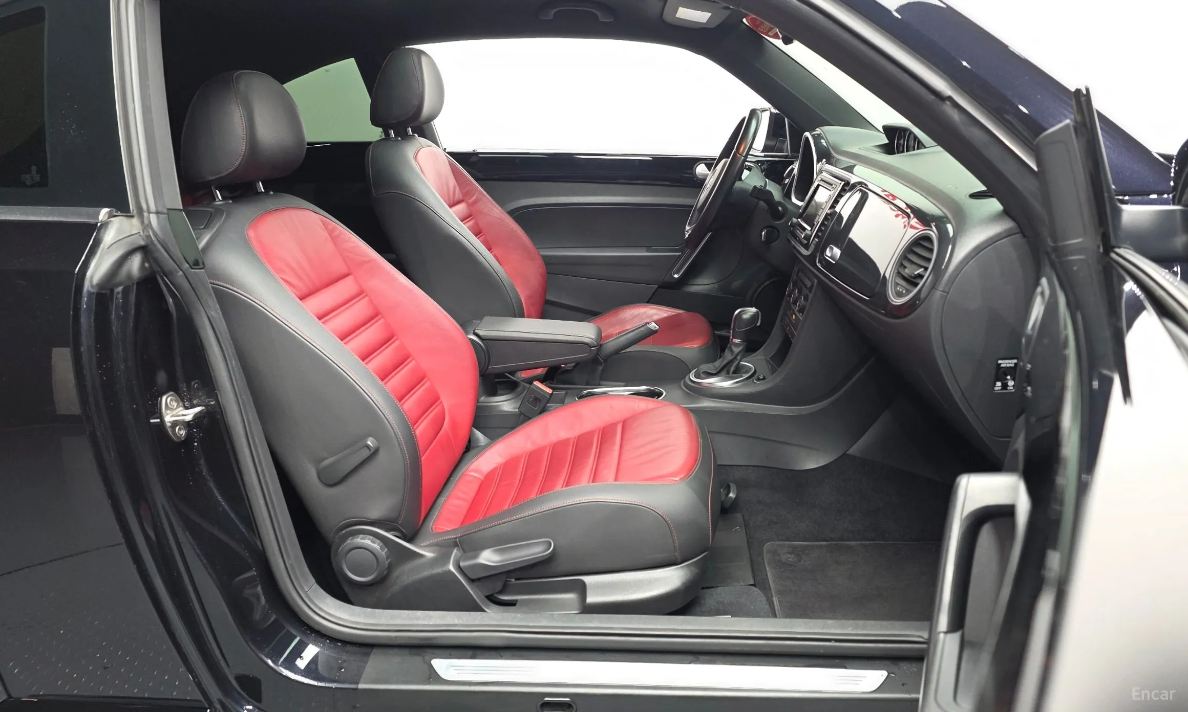 Volkswagen The Beetle превью 11