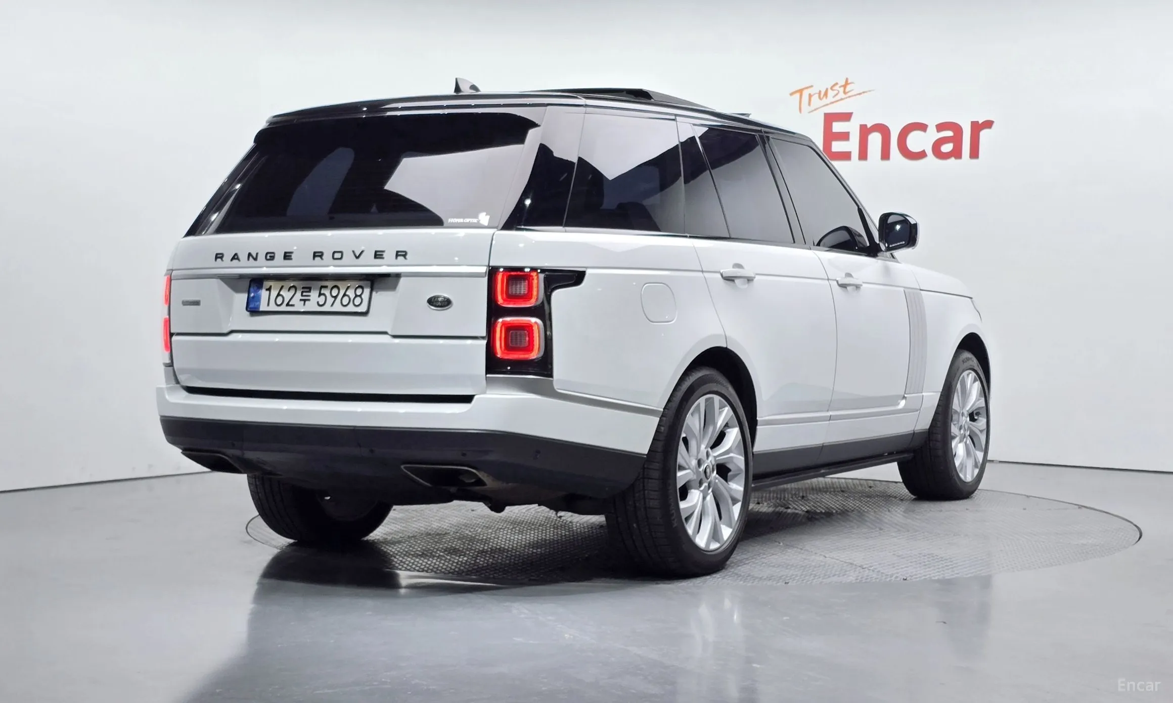 Land Rover Range Rover 4th Generation превью 2
