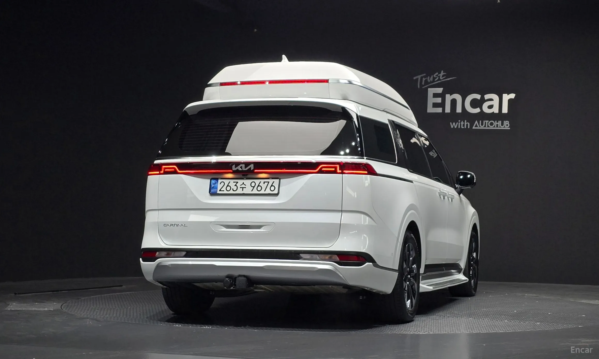 Kia Carnival Gen 4 превью 4