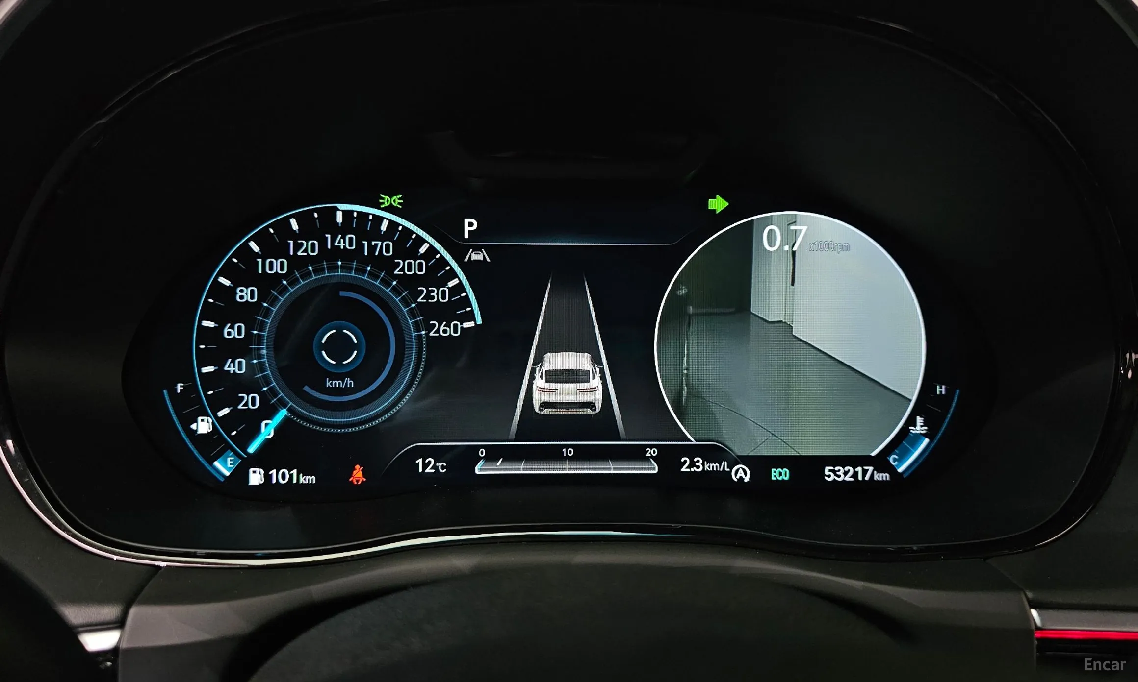 Genesis GV70 превью 8