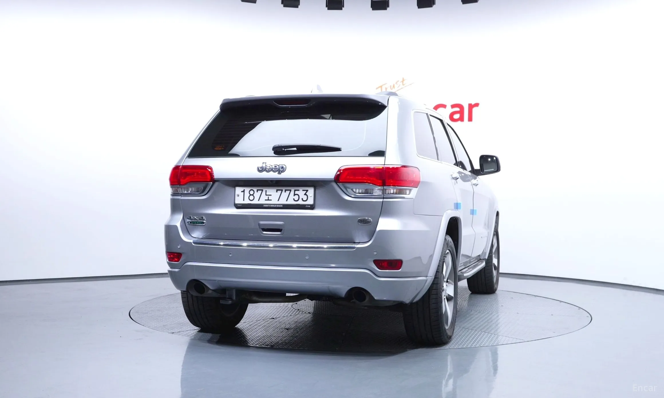 Jeep Grand Cherokee превью 4