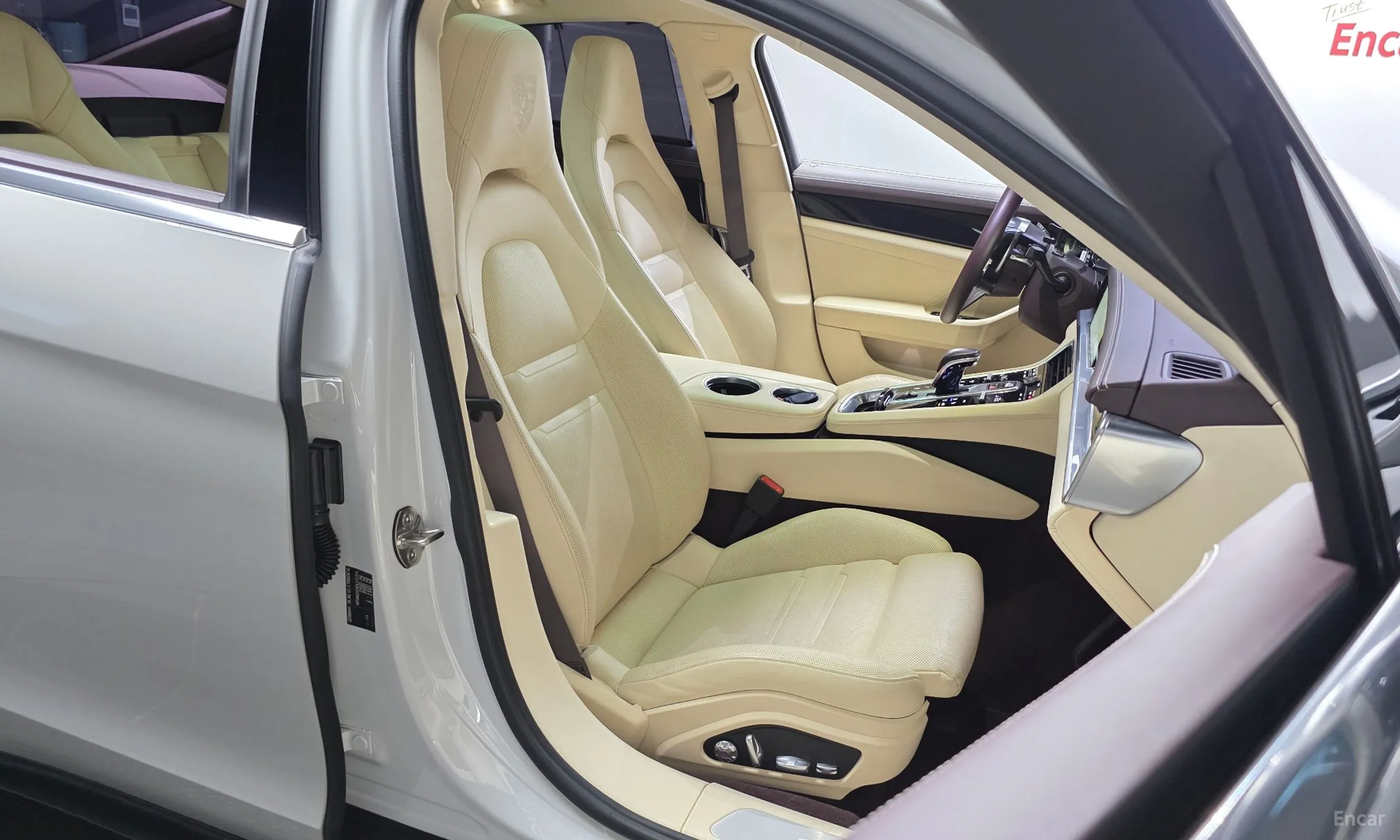 Porsche Panamera (971) превью 12