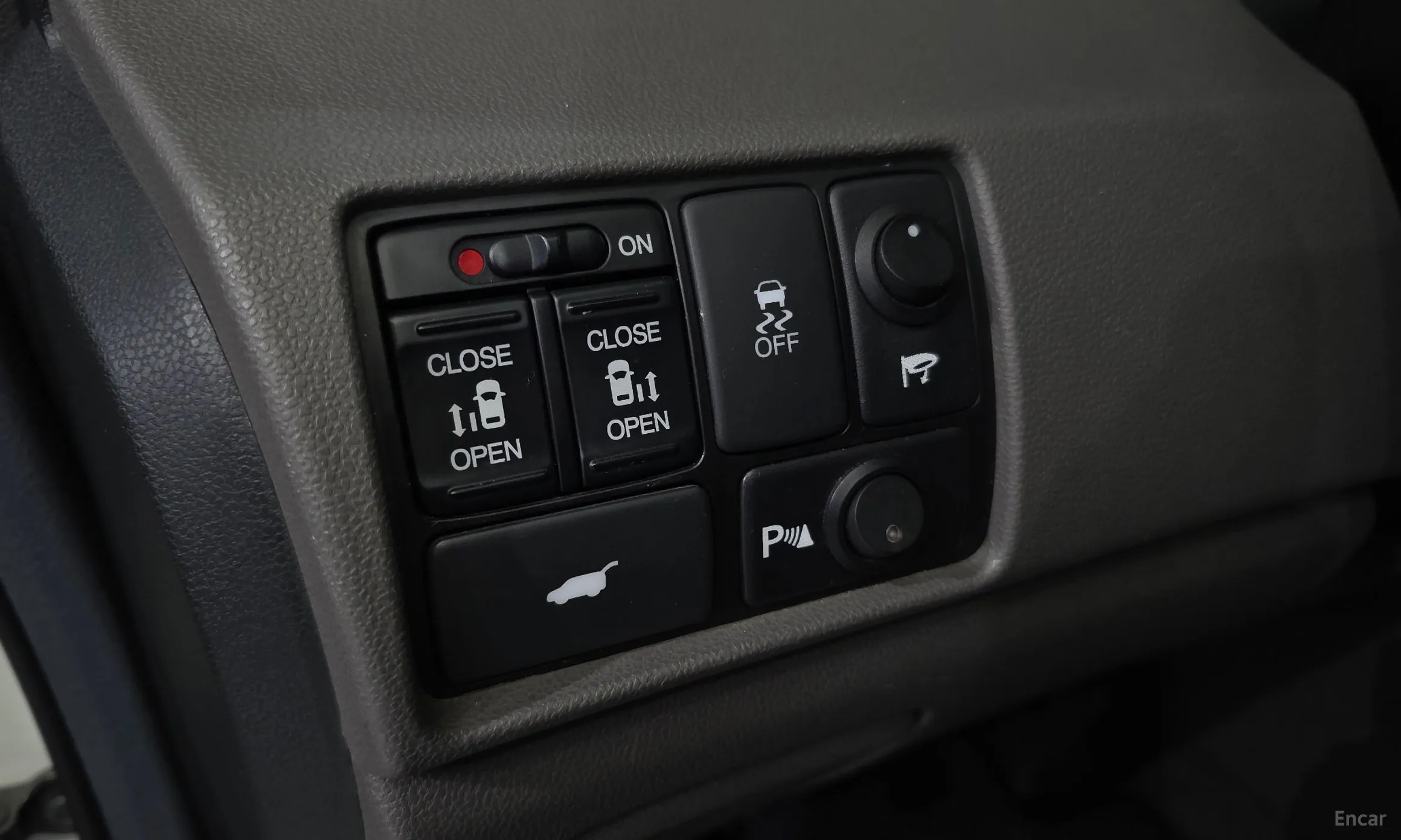 Honda Odyssey превью 12