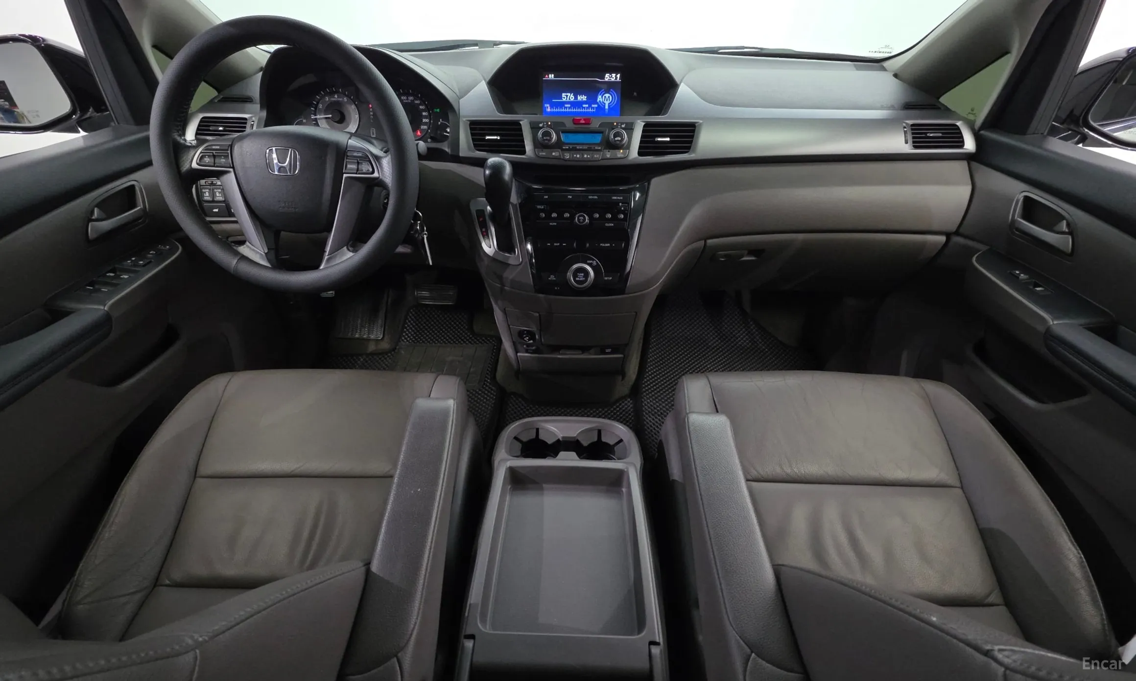 Honda Odyssey превью 7