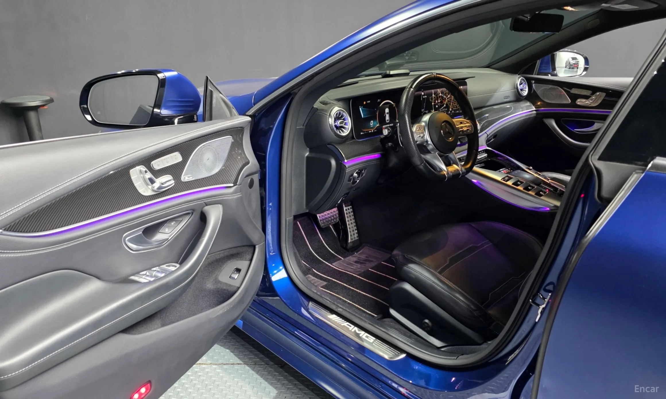 Mercedes Benz AMG GT превью 10