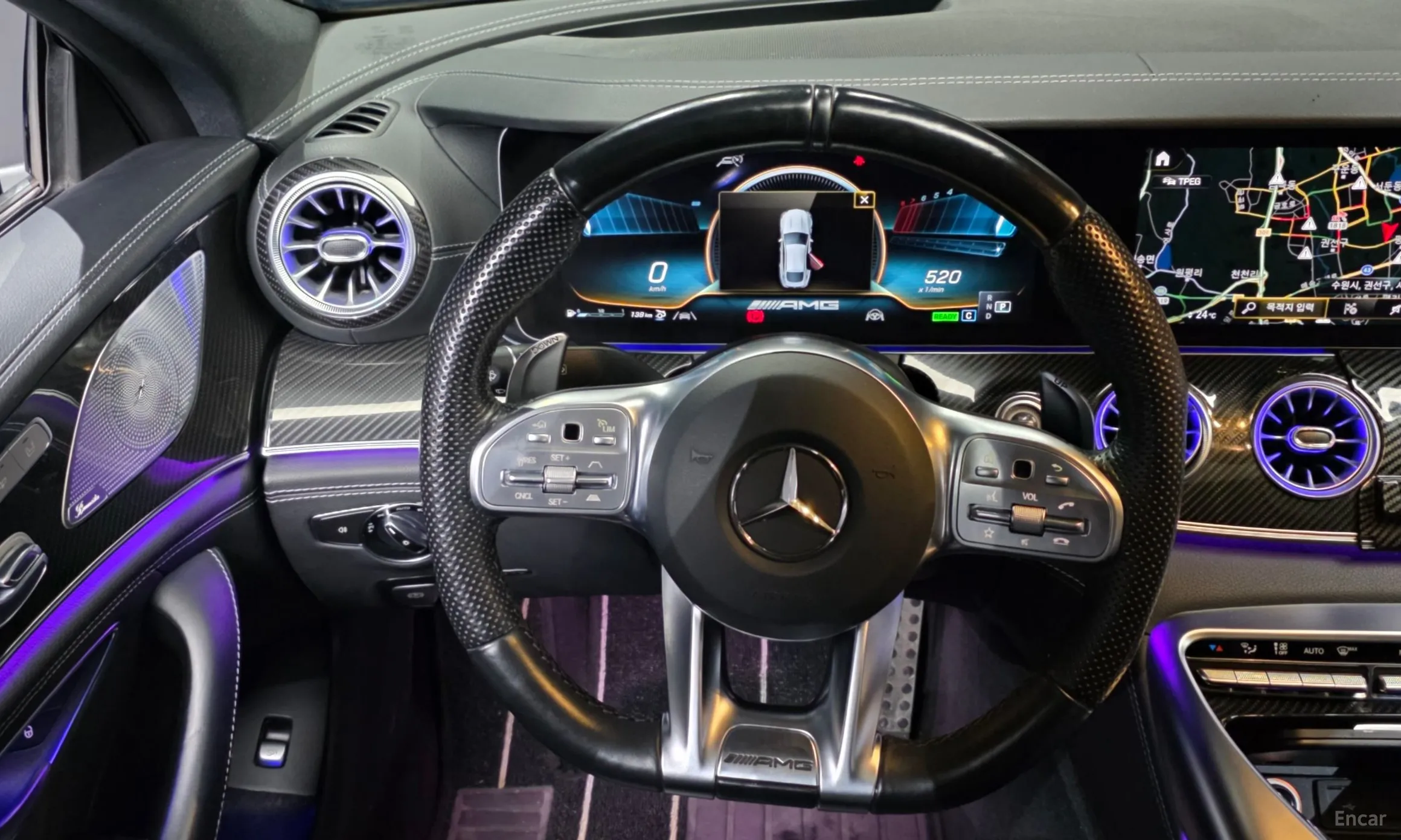 Mercedes Benz AMG GT превью 13