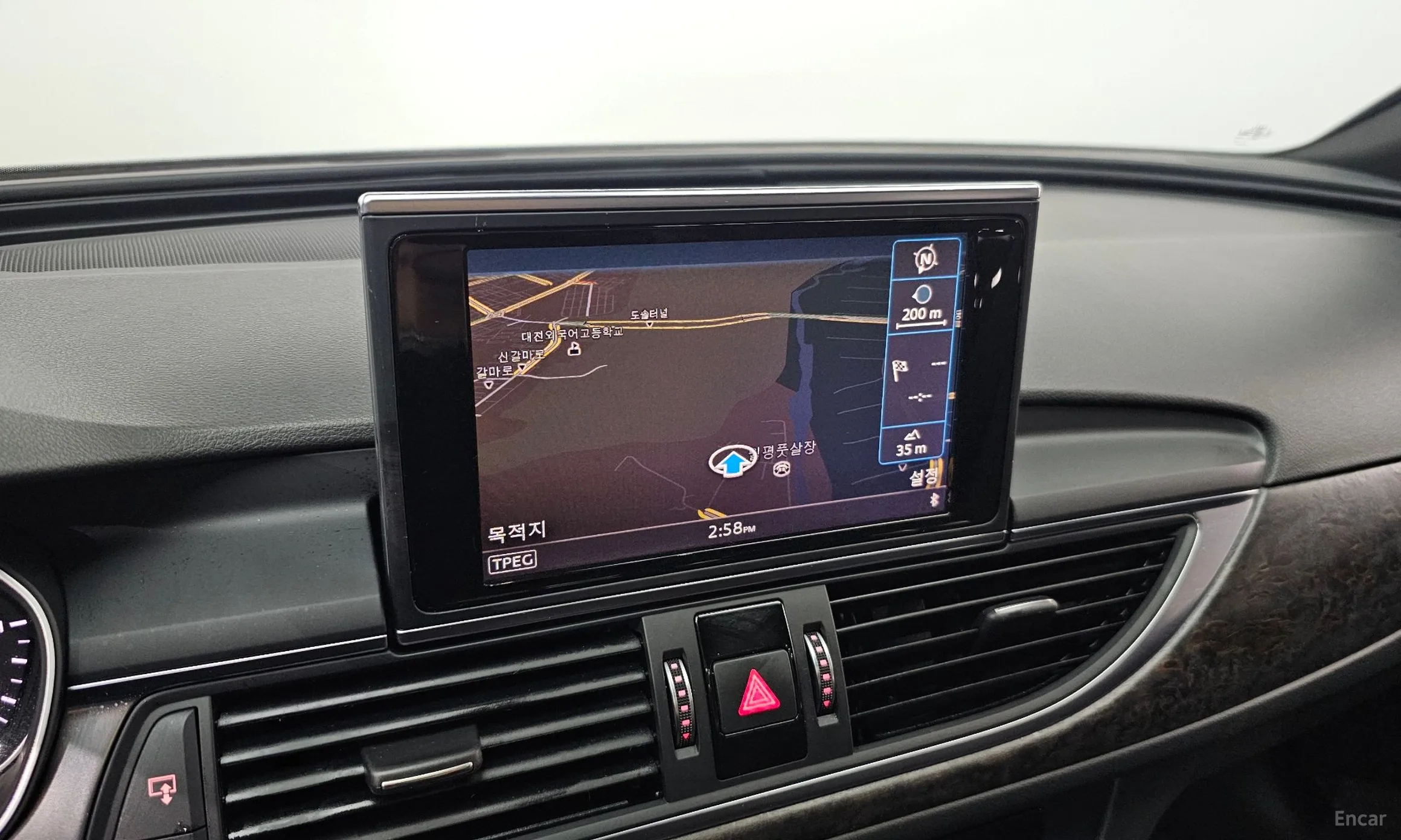 Audi New A6 превью 15