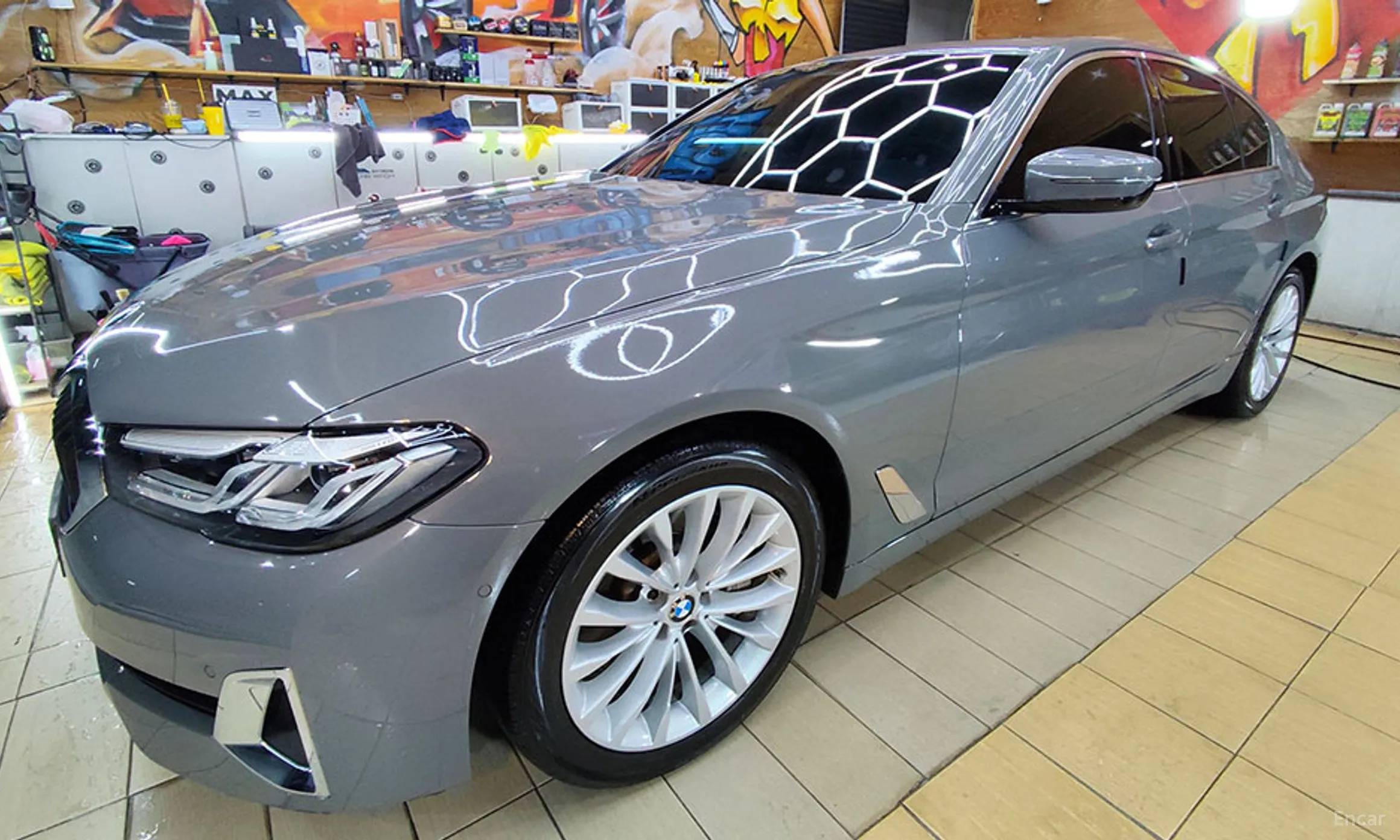 BMW 5 Series (G30) превью 2