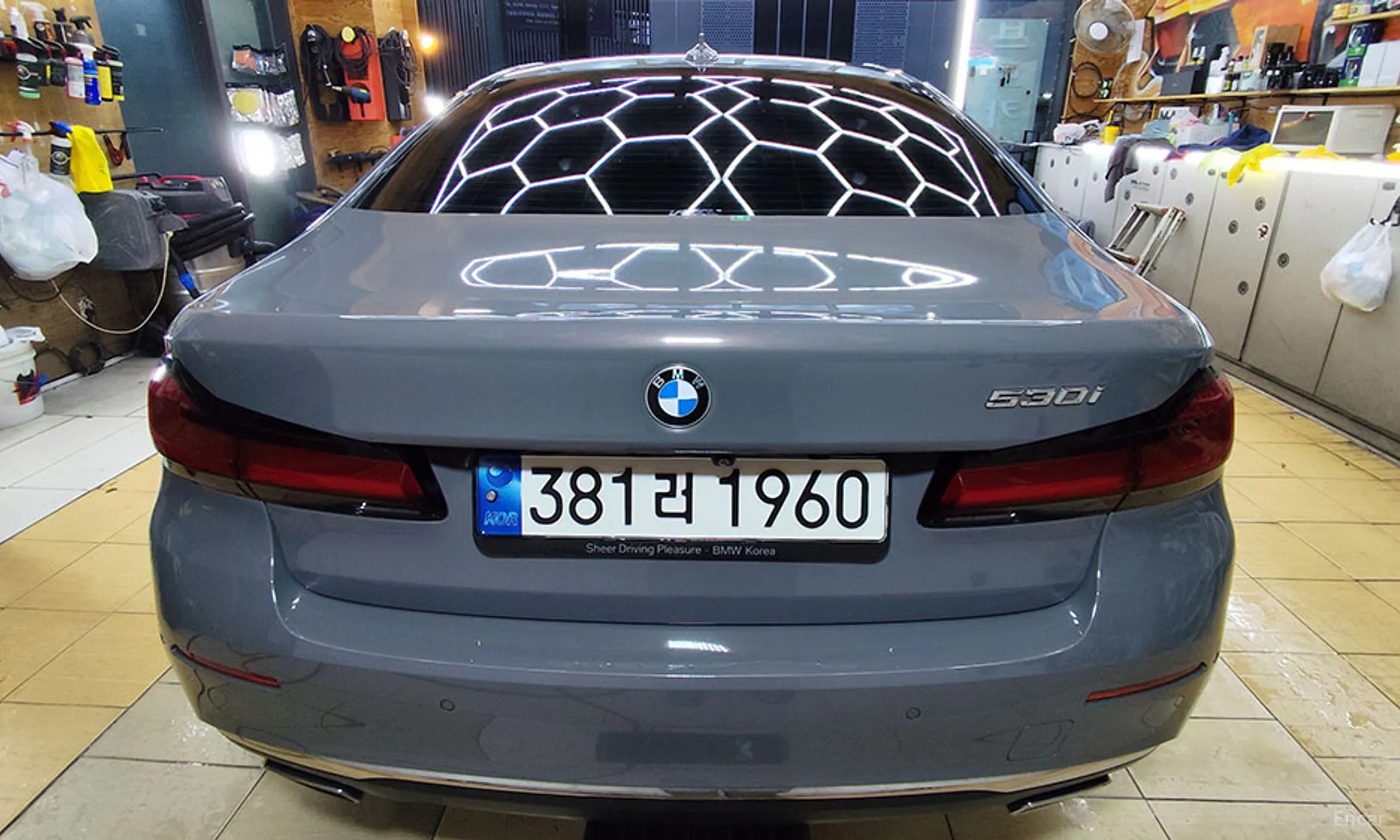 BMW 5 Series (G30) превью 4