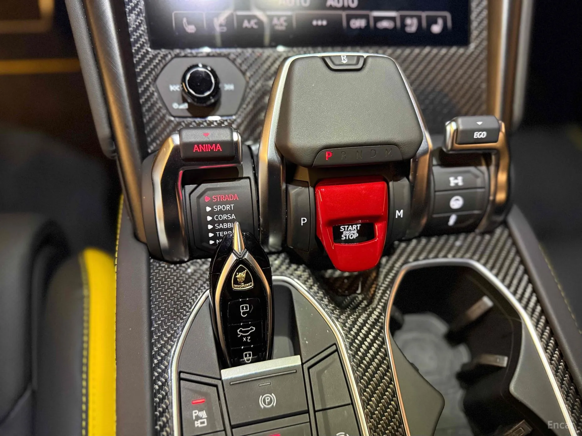 Lamborghini Urus превью 11