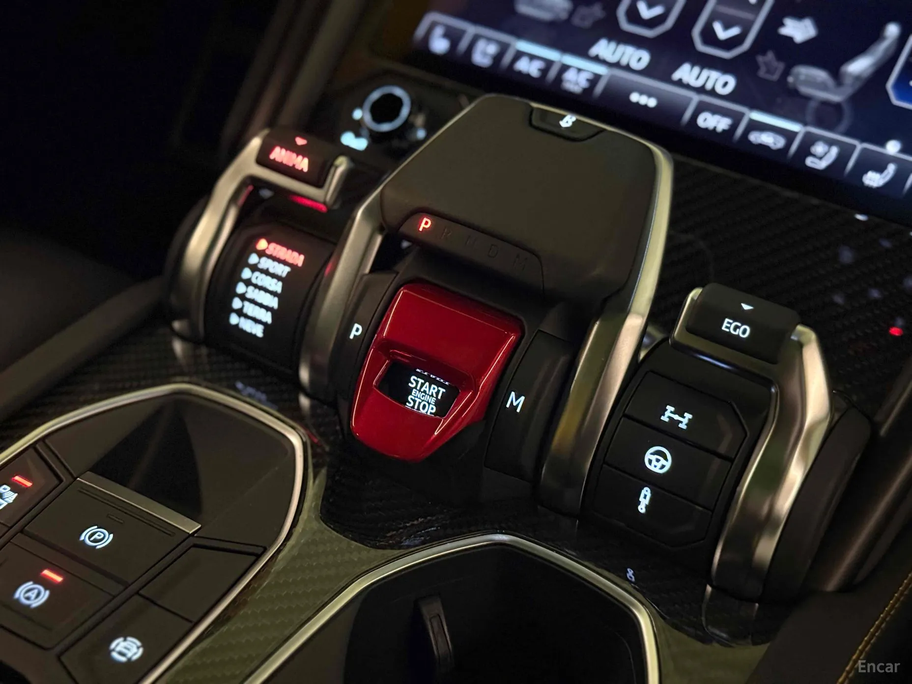 Lamborghini Urus превью 17