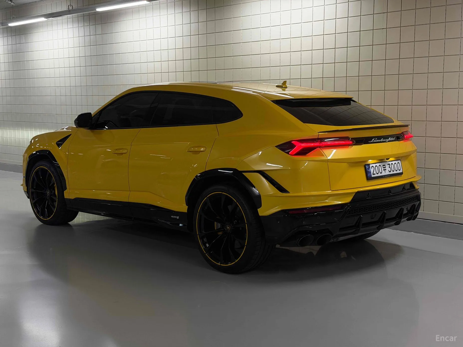 Lamborghini Urus превью 3